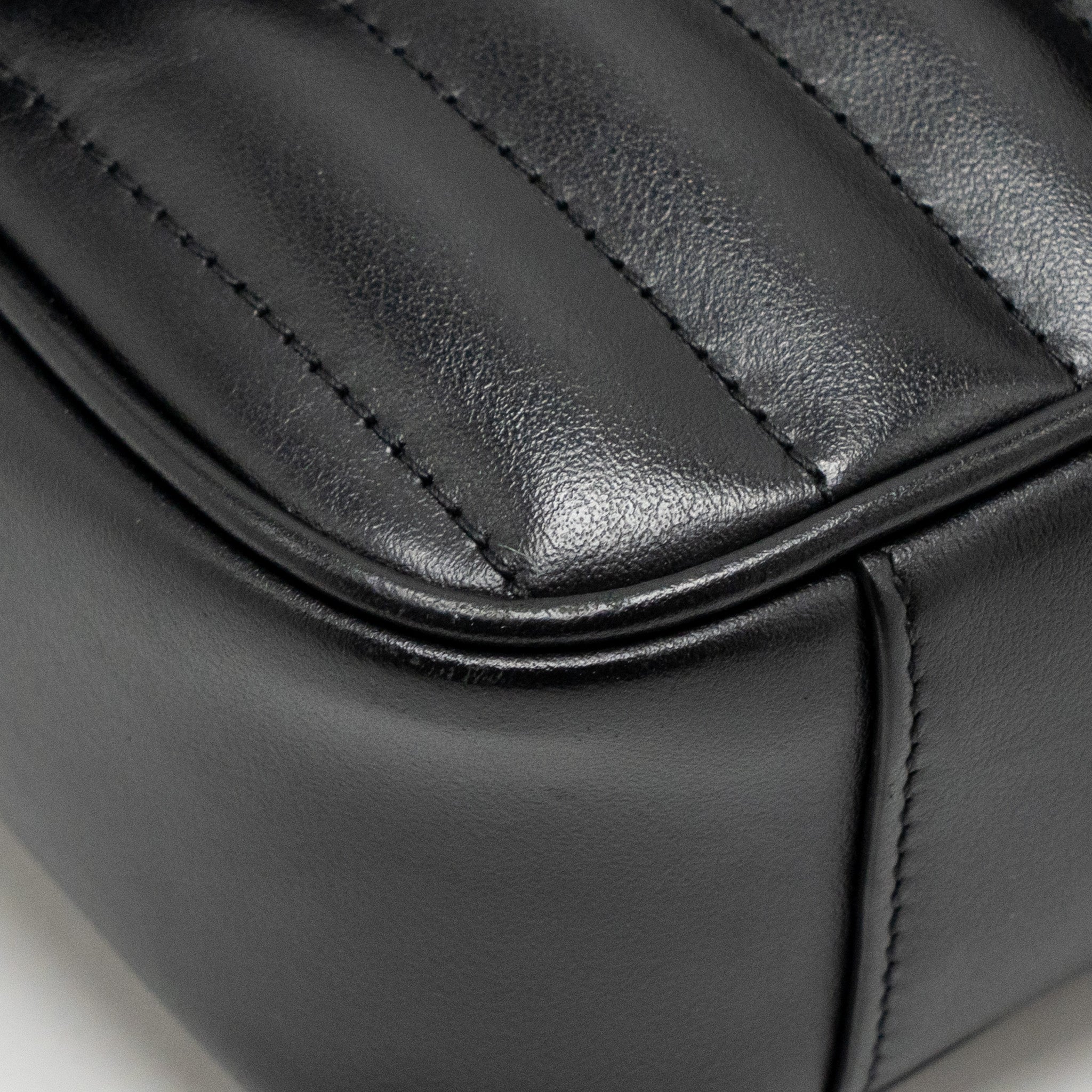 gucci-mini-gg-marmont-shoulder-bag-calfskin-black-shw