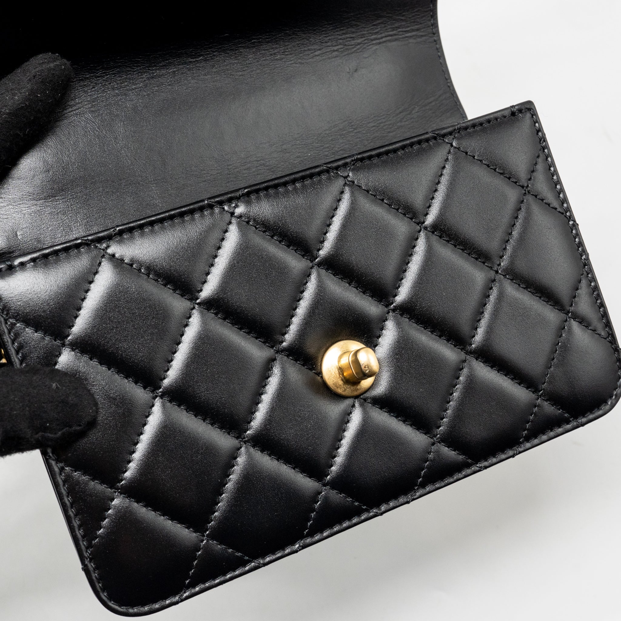 chanel-gold-crush-flap-bag-calfskin-black-ghw-microchip-copy-1
