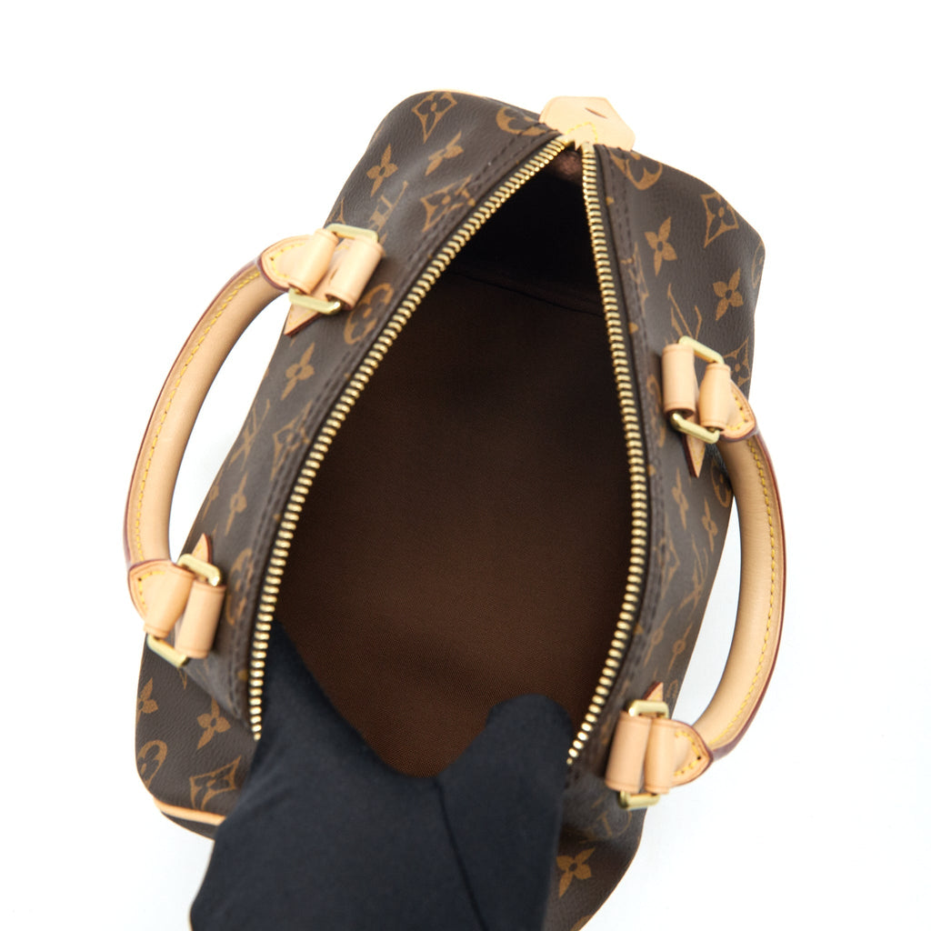 louis-vuitton-speedy-25-monogram