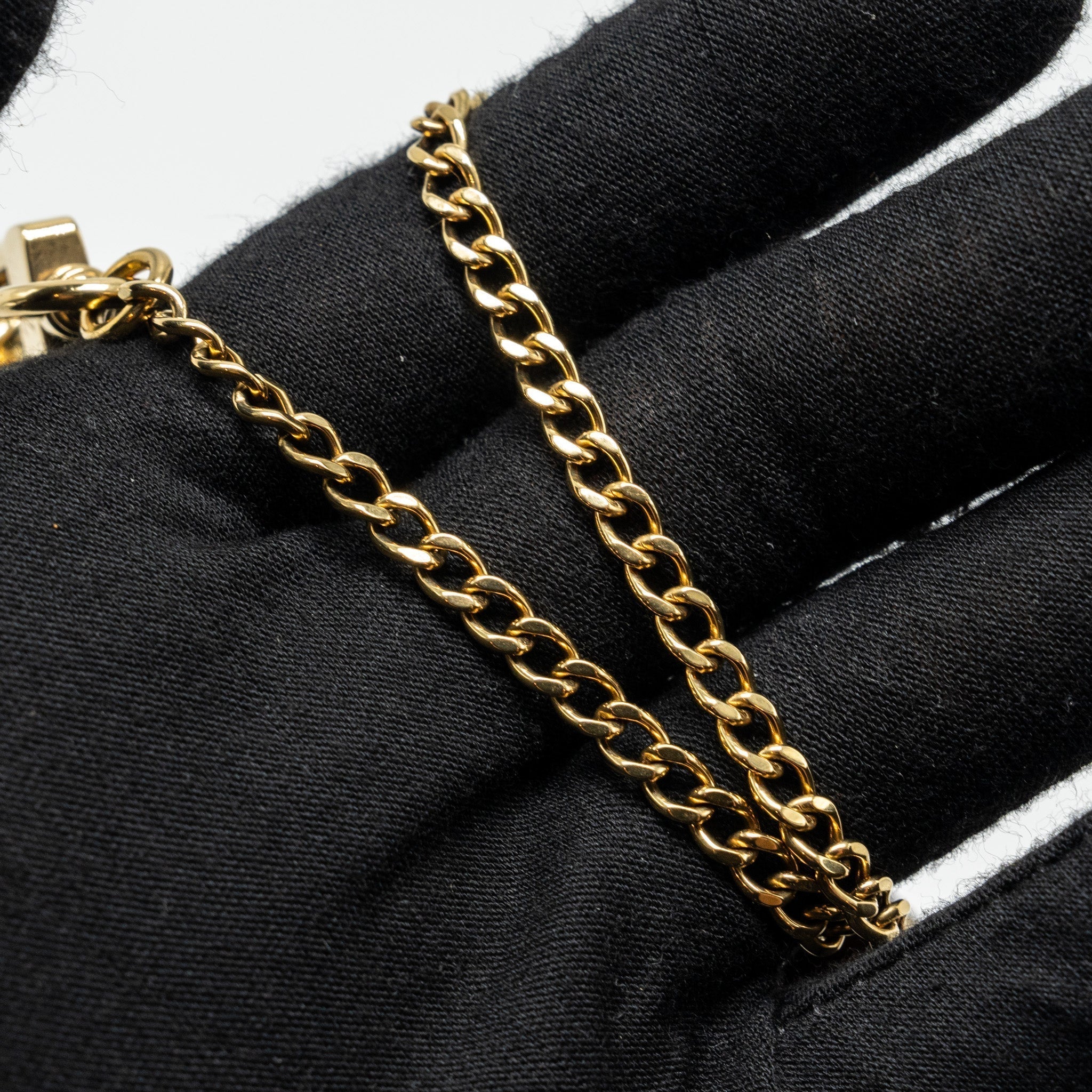 louis-vuitton-mini-pochette-accessories-monogram-canvas-ghw-6