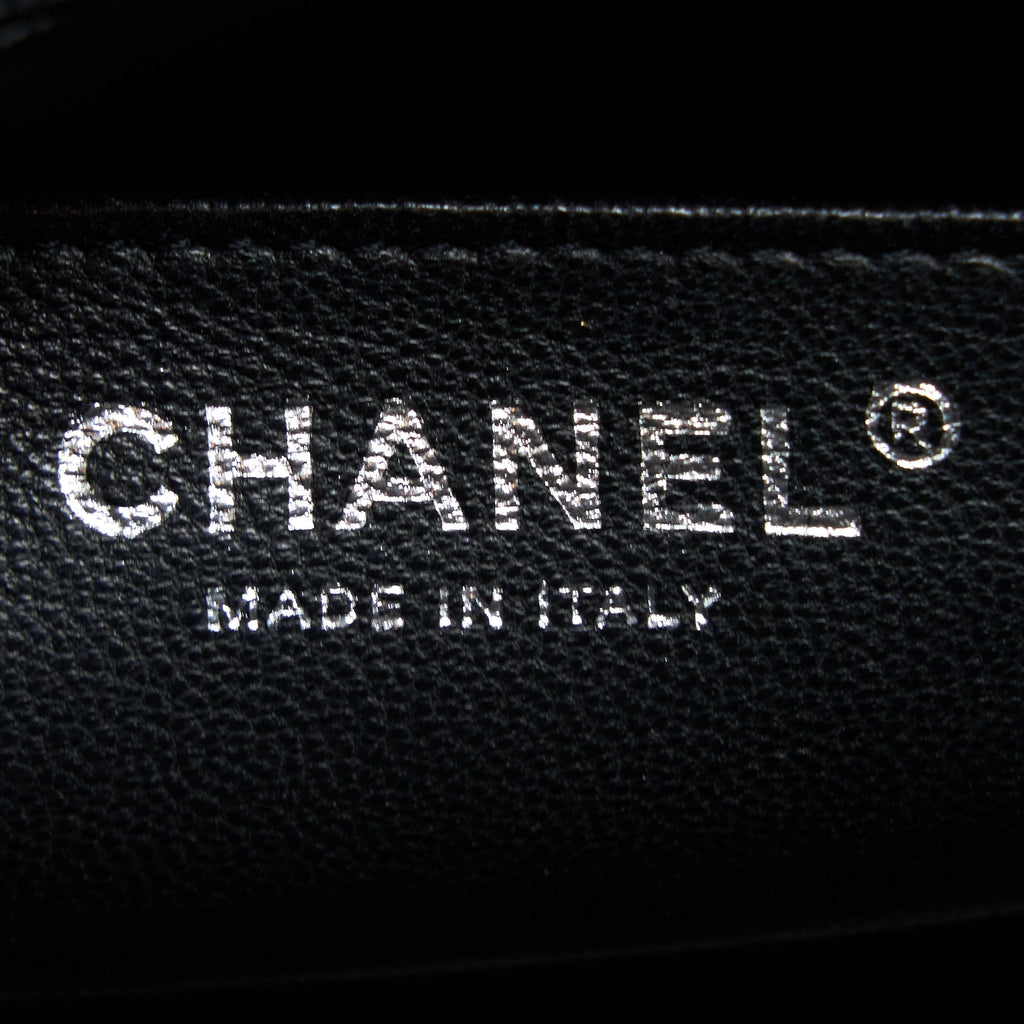 chanel-jumbo-single-flap-bag-caviar-black-shw-1