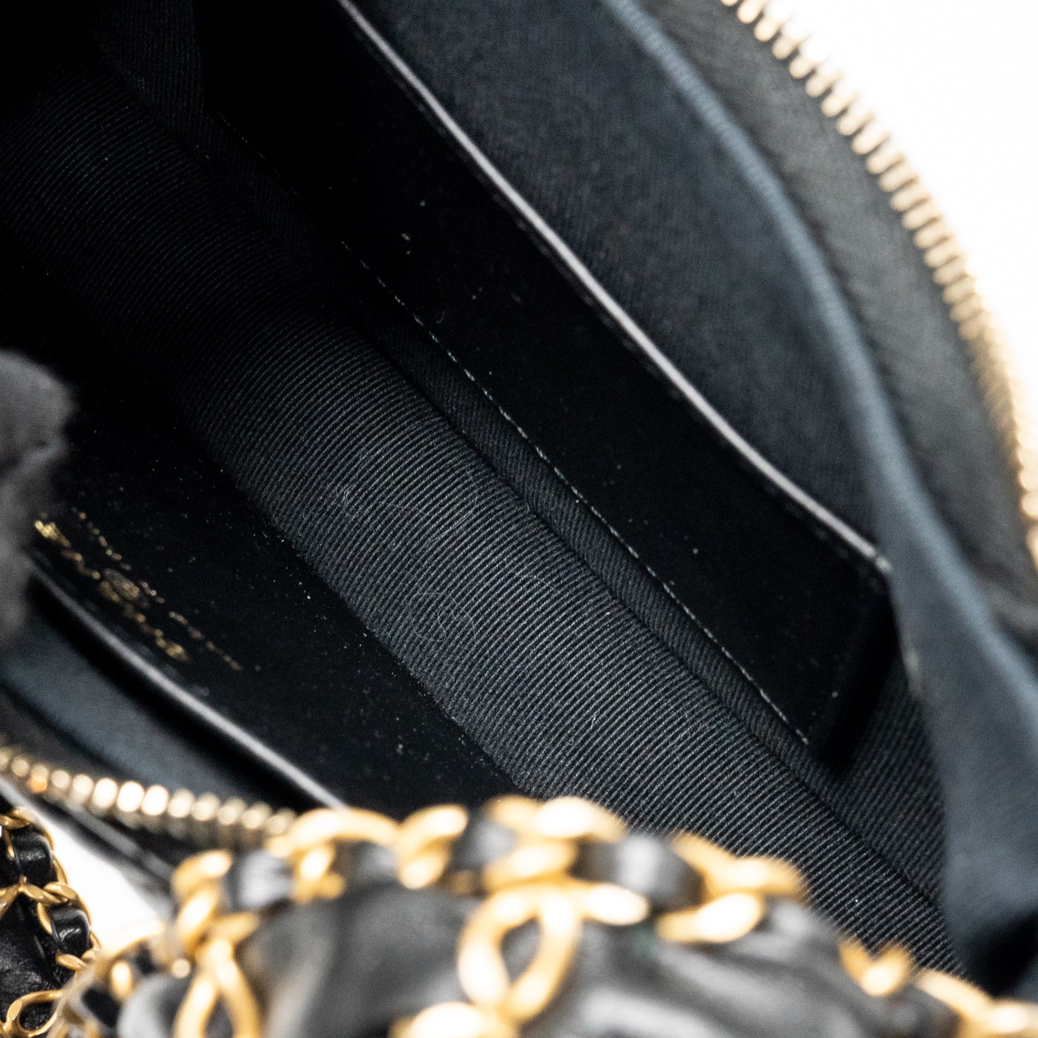 chanel-23k-small-19-hobo-shoulder-bag-calfskin-black-ghw-microchip-copy