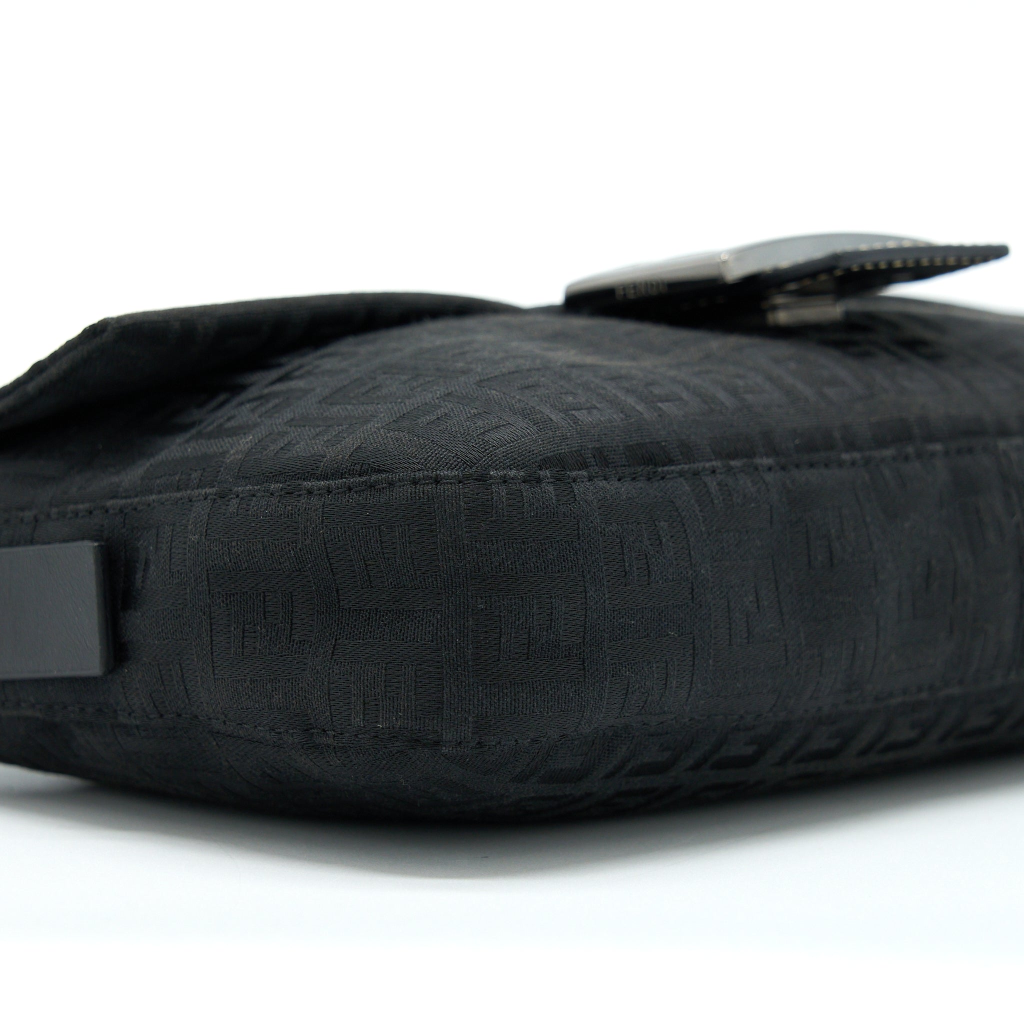 fendi-zucca-baguette-canvas-black-with-black-hardware