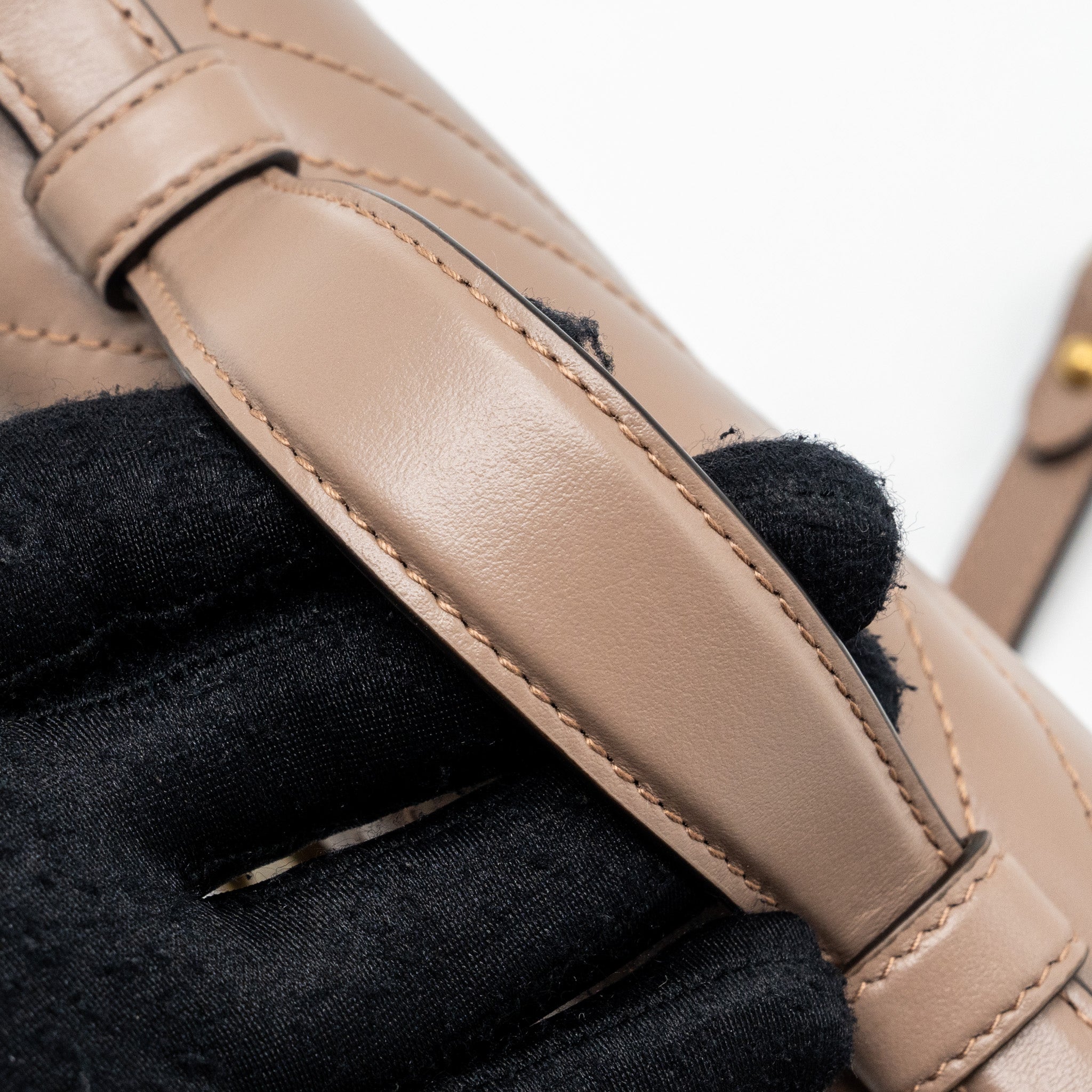 gucci-gg-marmont-mini-top-handle-bag-leather-dark-beige-ghw