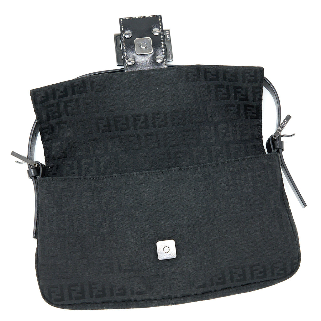 fendi-zucca-baguette-canvas-black-with-black-hardware