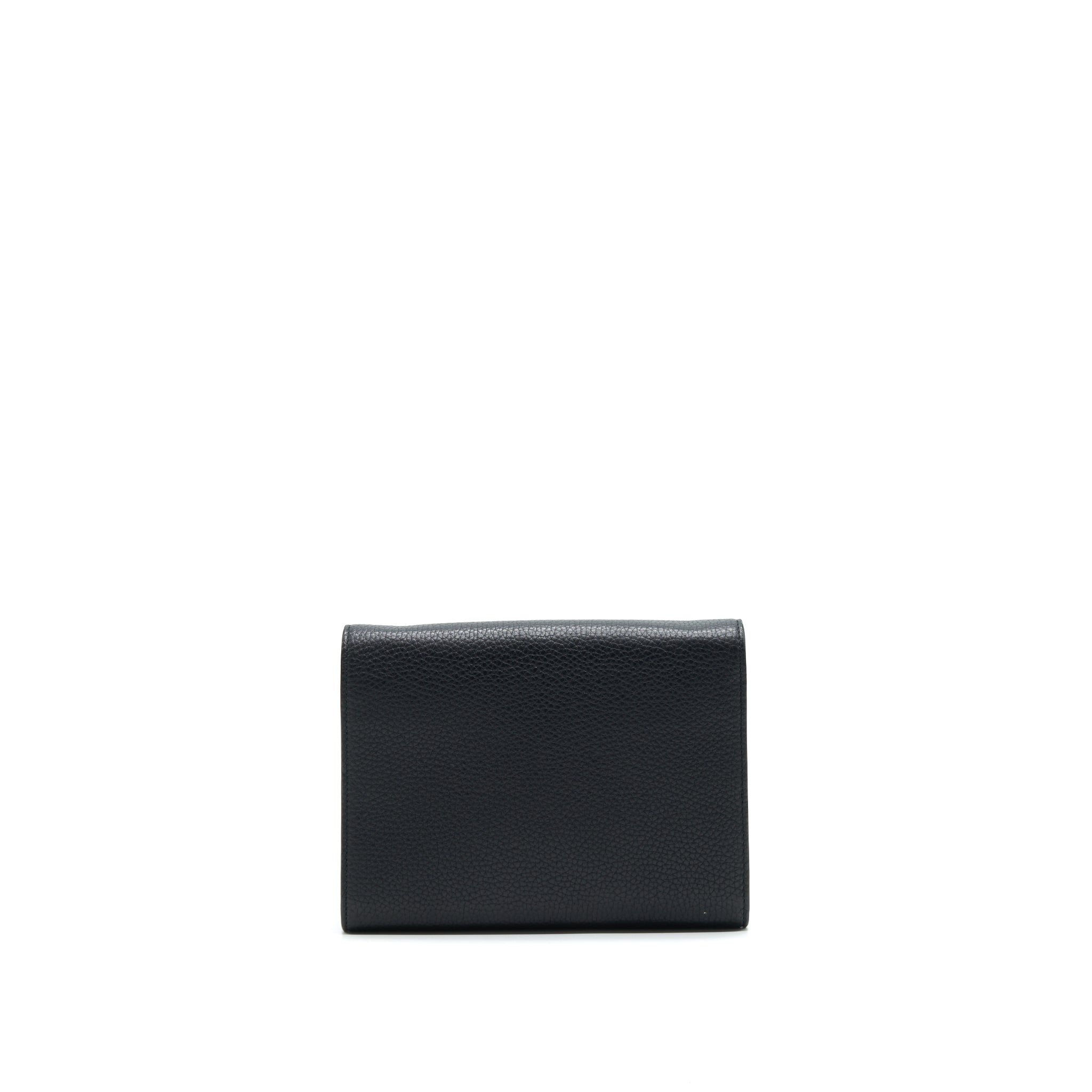 gucci-grained-calfskin-gg-logo-wallet-on-chain-with-ghw