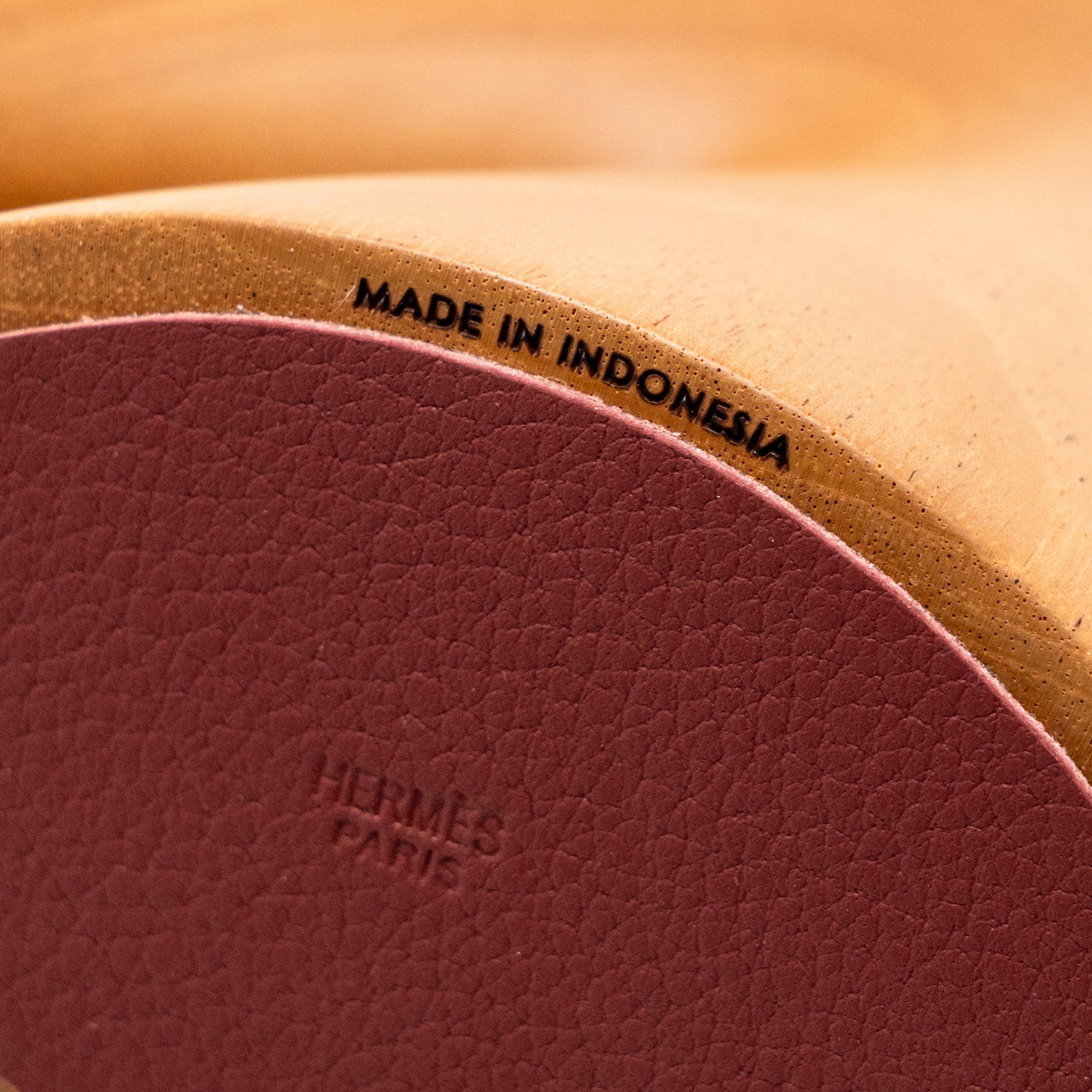 hermes-samarcande-paperweight-solid-natural-mahogany-smooth-taurillon-leather-naturel