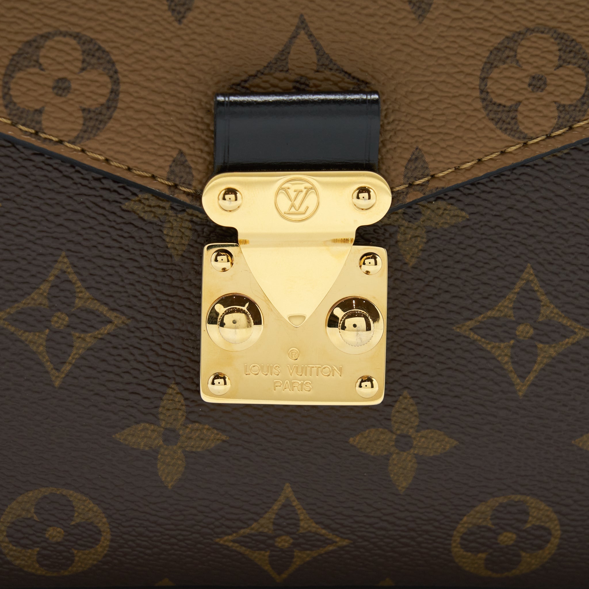 louis-vuitton-pochette-metis-monogram-reverse-canvas-ghw-1