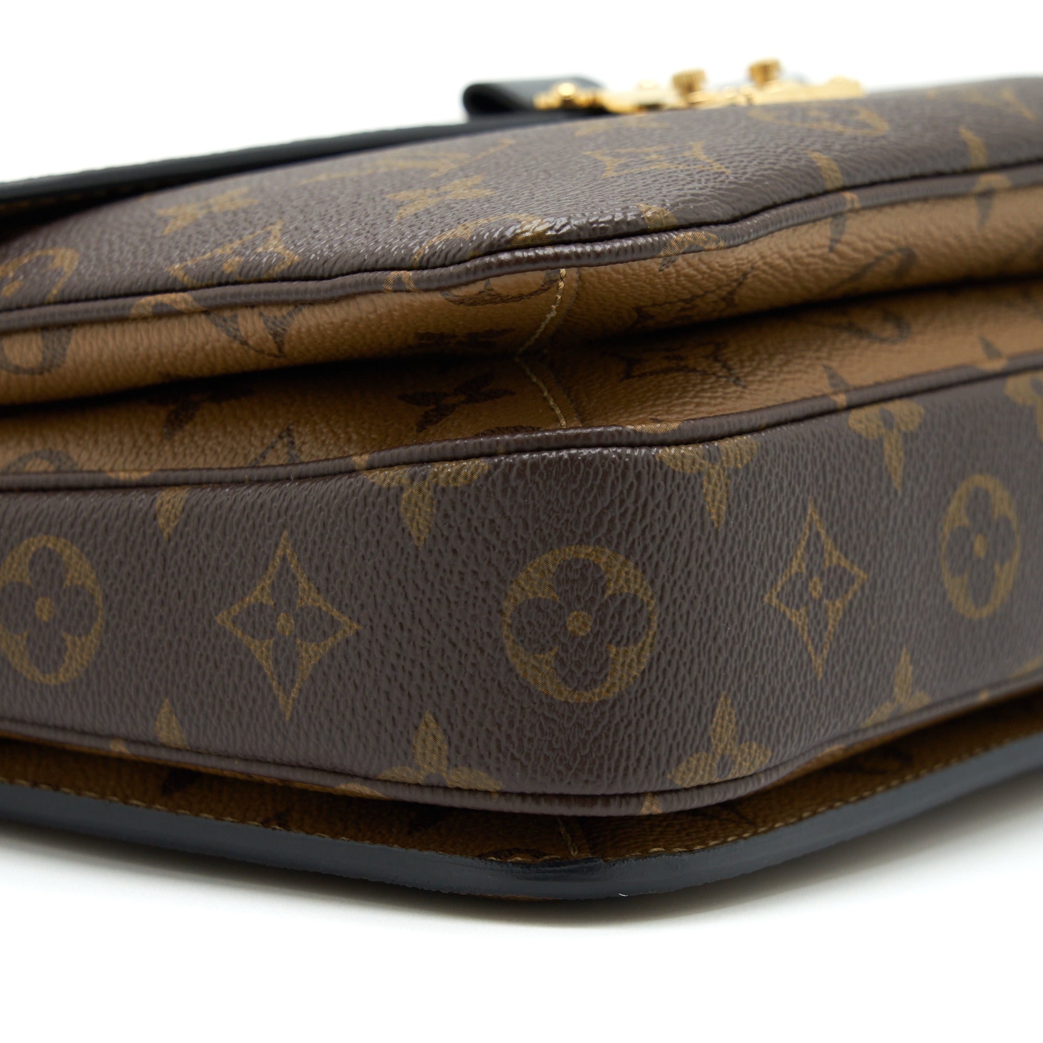 louis-vuitton-pochette-metis-monogram-reverse-canvas-ghw-1