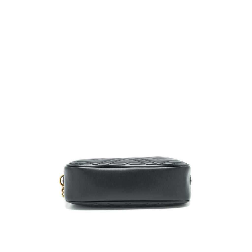 gucci-gg-marmont-small-camera-bag-black