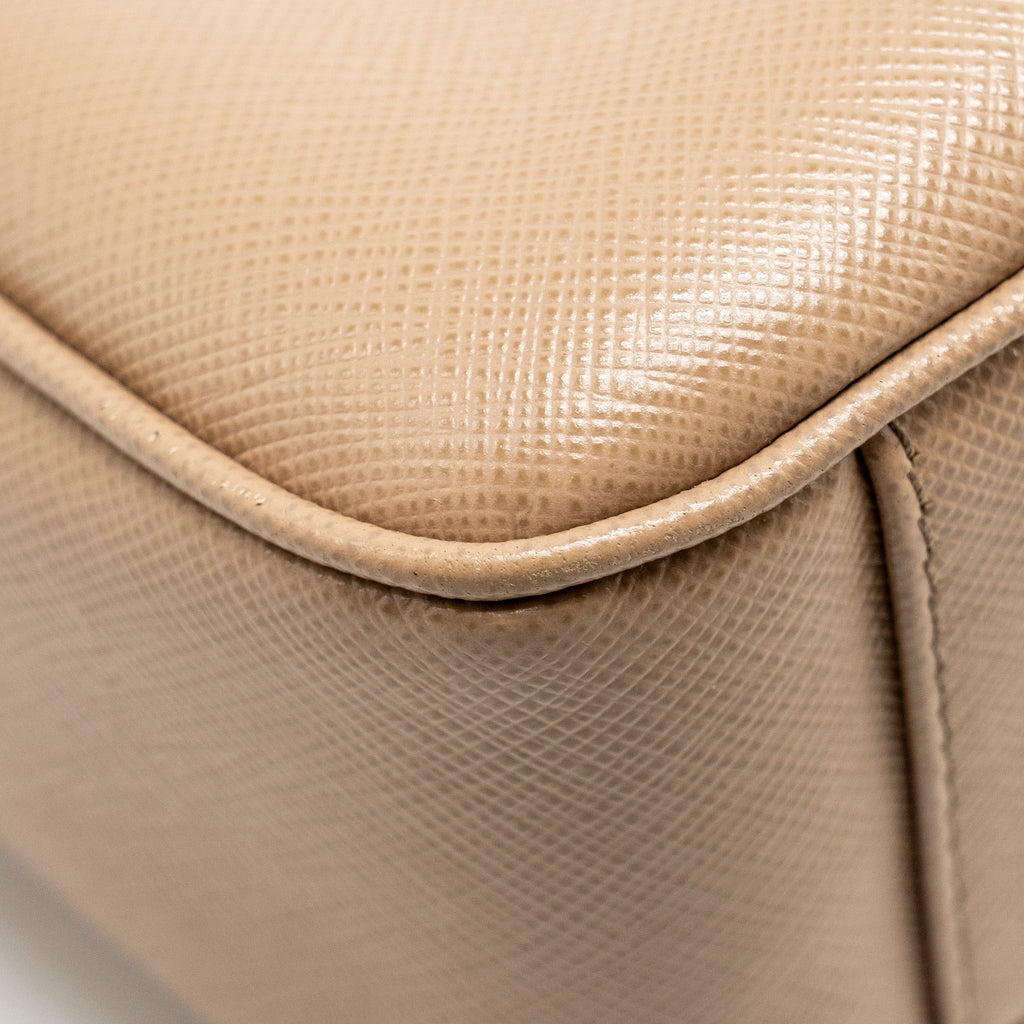 prada-beige