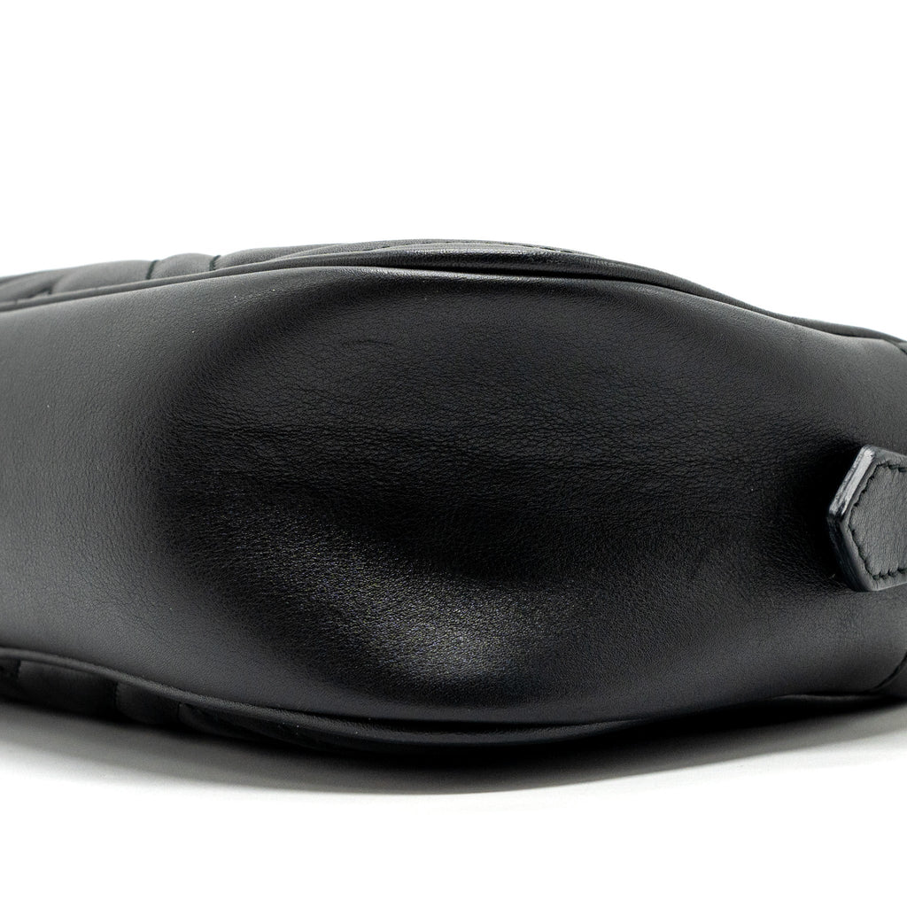 gucci-gg-marmont-matelasse-camera-shoulder-bag-black-ghw