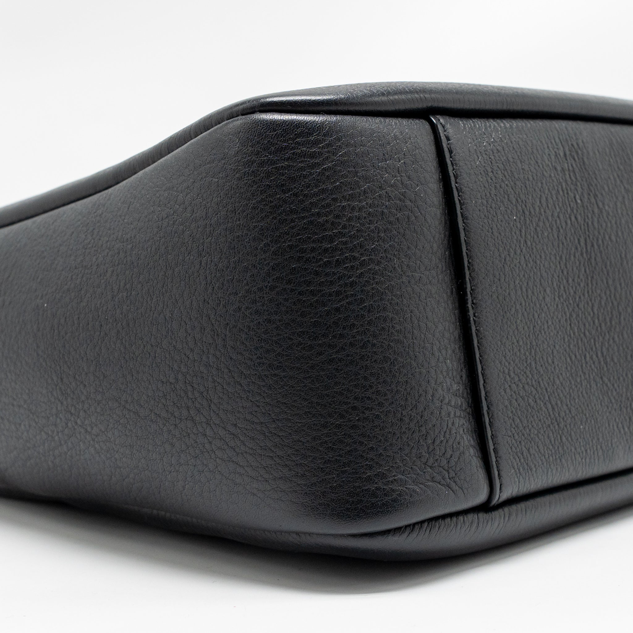 saint-laurent-le-5-a-7-soft-small-bag-calfskin-black-ghw