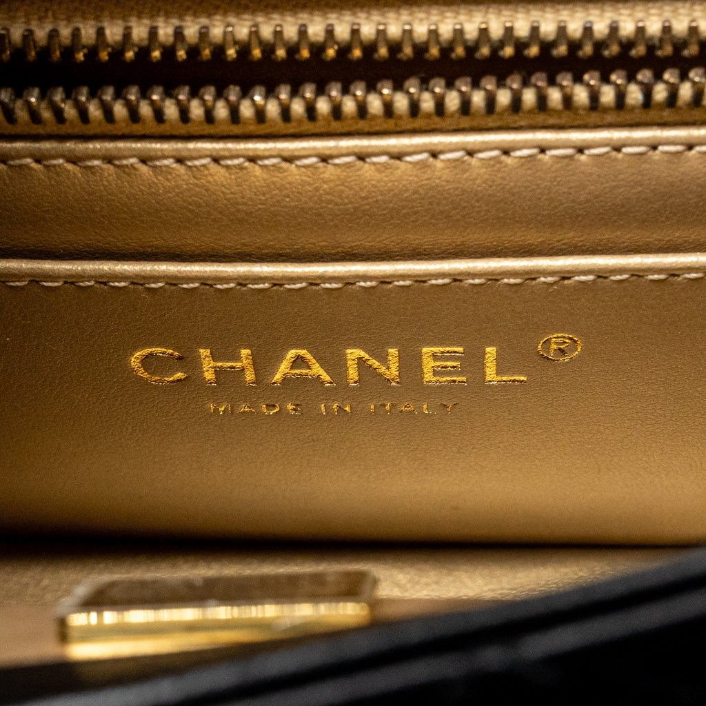 chanel-pearl-crush-mini-rectangular-flap-bag-lambskin-black-ghw-microchip-copy-3