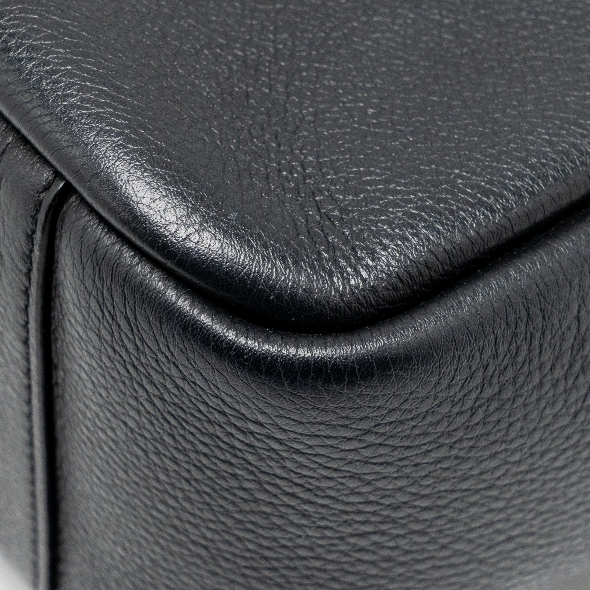 saint-laurent-le-5-a-7-soft-small-bag-calfskin-black-ghw