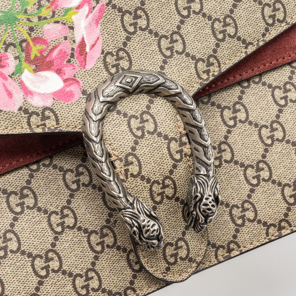 gucci-dionysus-shoulder-bag-flower-printed-gg-supreme-canvas-shw-2
