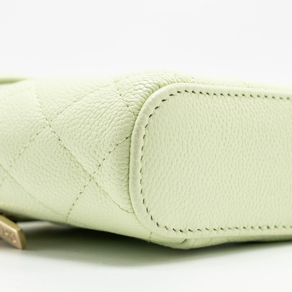 chanel-mini-bag-green