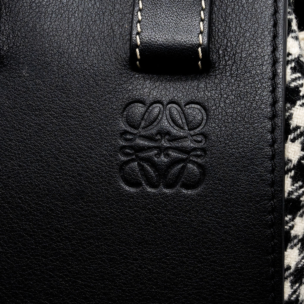 loewe-small-hammock-bag-calfskin-fabric-multicolor-black-white-shw