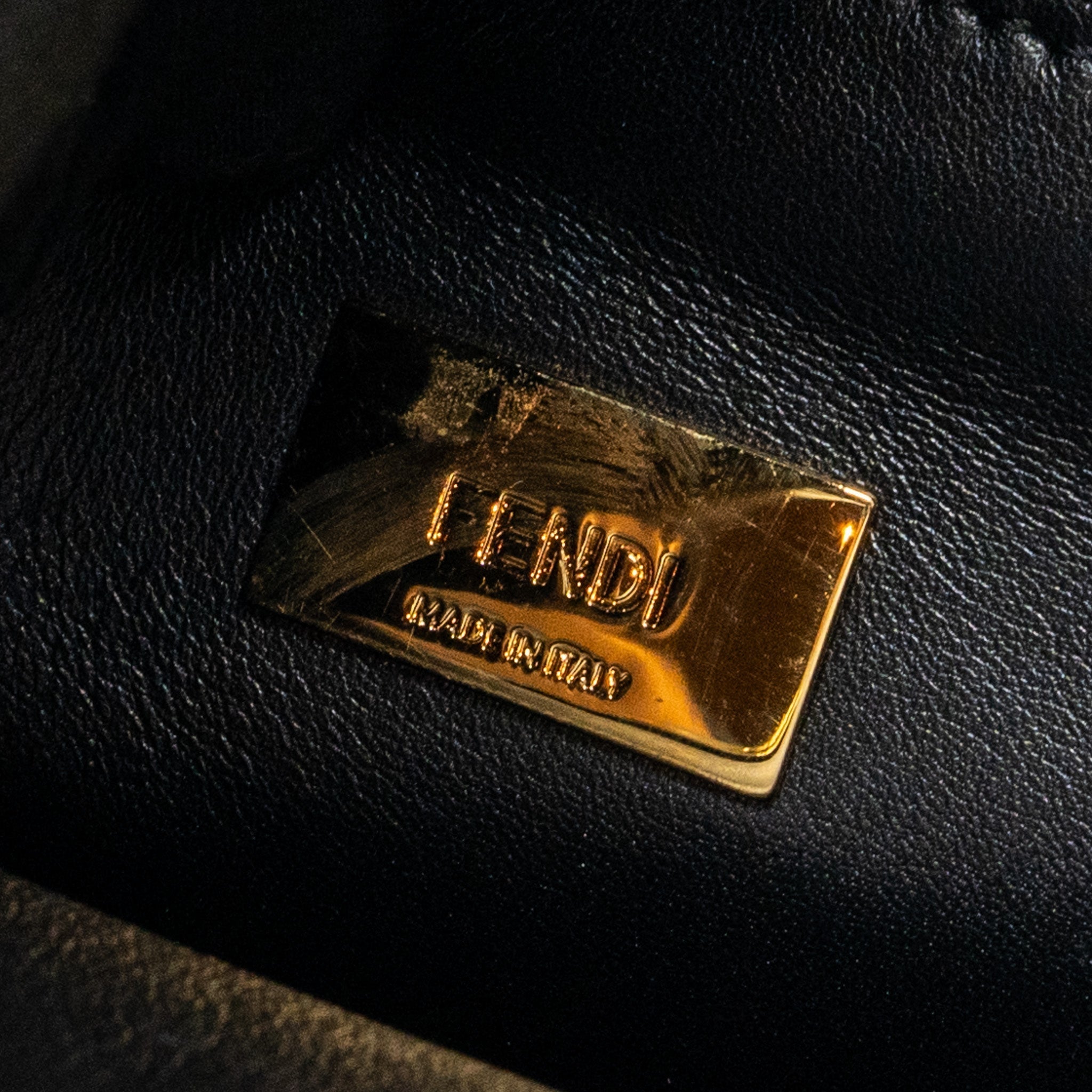 fendi-peekaboo-handle-bag-calfskin-dove-black-ghw