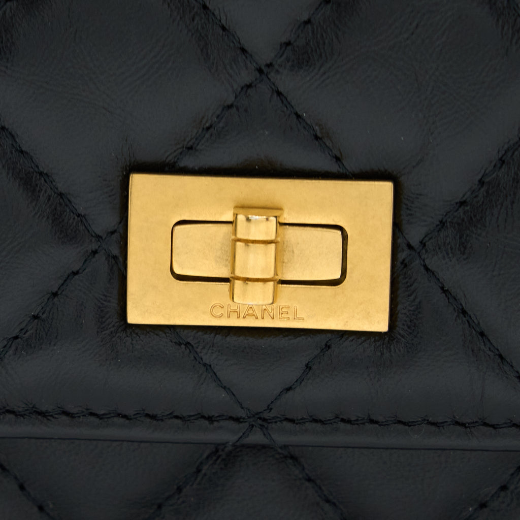 chanel-2-55-reissue-wallet-on-chain-aged-calfskin-black-ghw