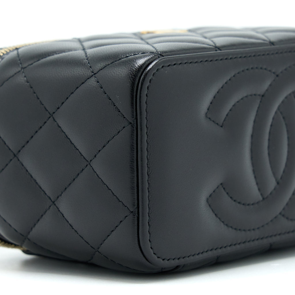 chanel-long-vanity-with-detailed-chain-lambskin-black-ghw