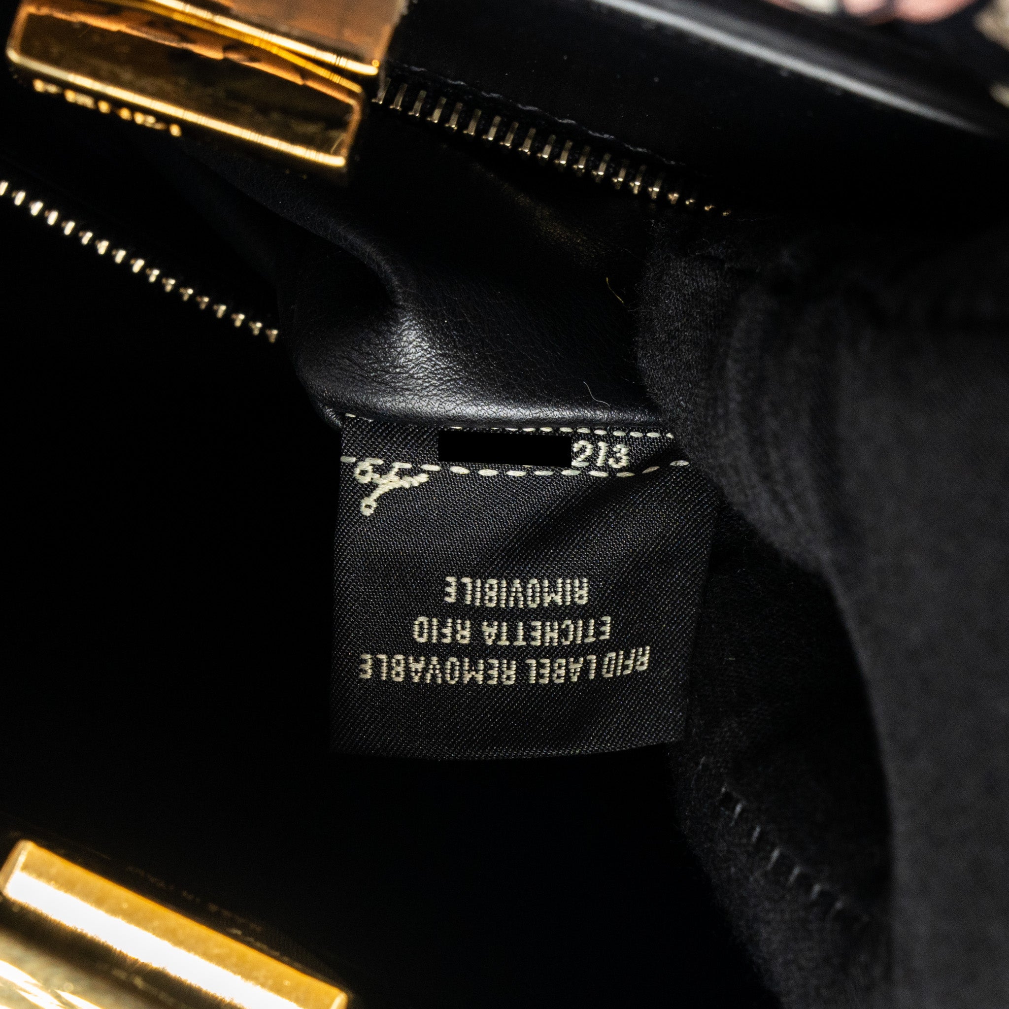 fendi-peekaboo-handle-bag-calfskin-dove-black-ghw