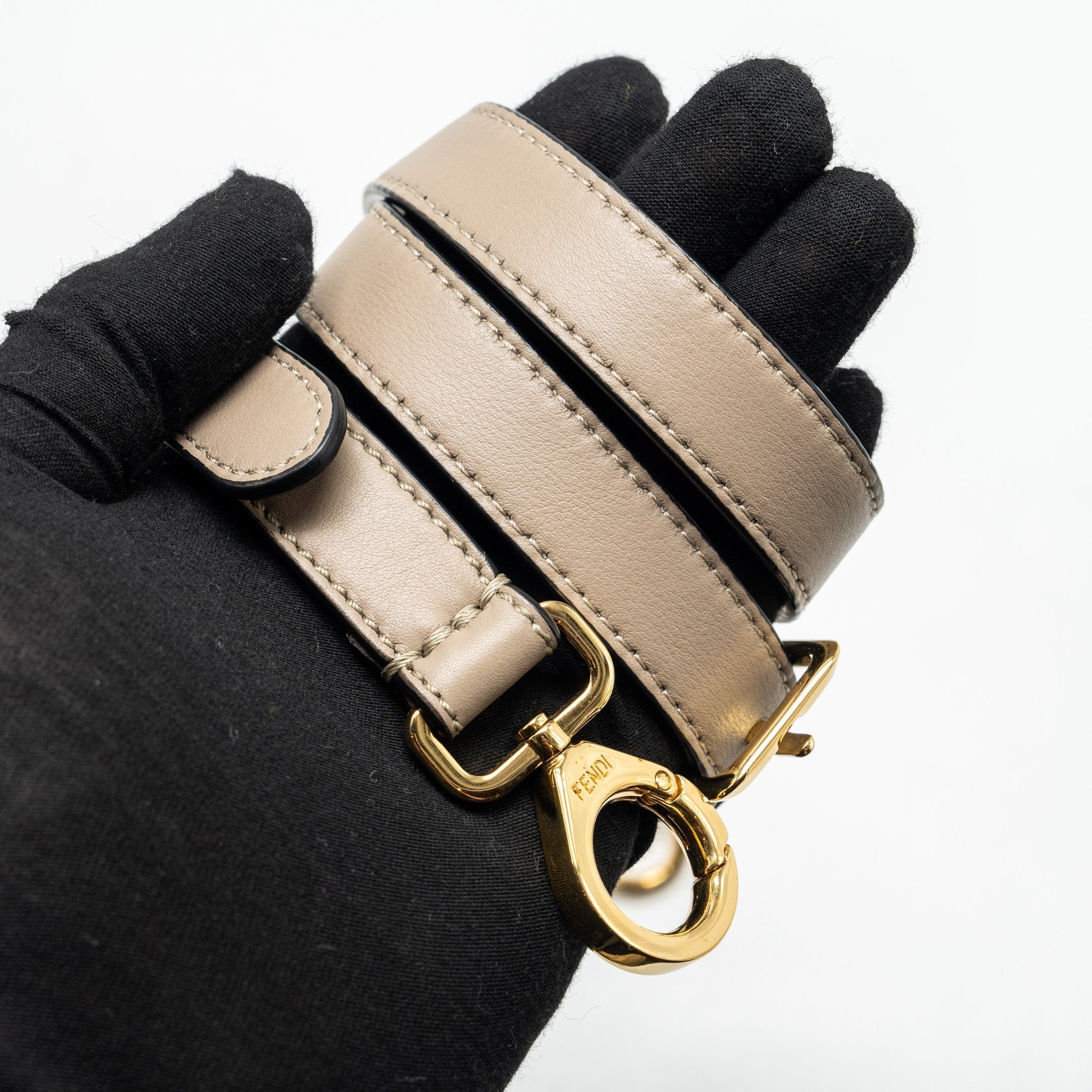 fendi-peekaboo-handle-bag-calfskin-dove-black-ghw