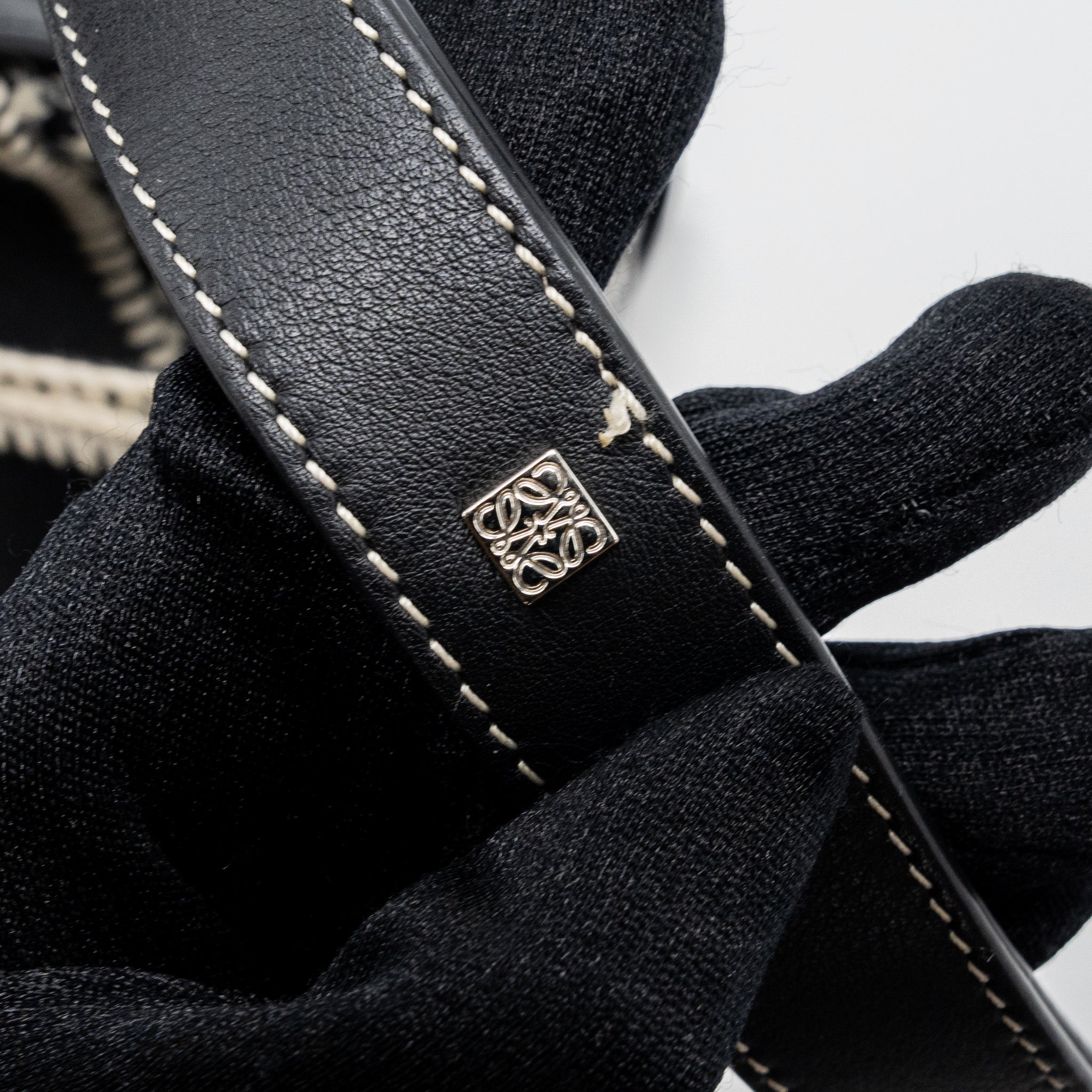 loewe-small-hammock-bag-calfskin-fabric-multicolor-black-white-shw