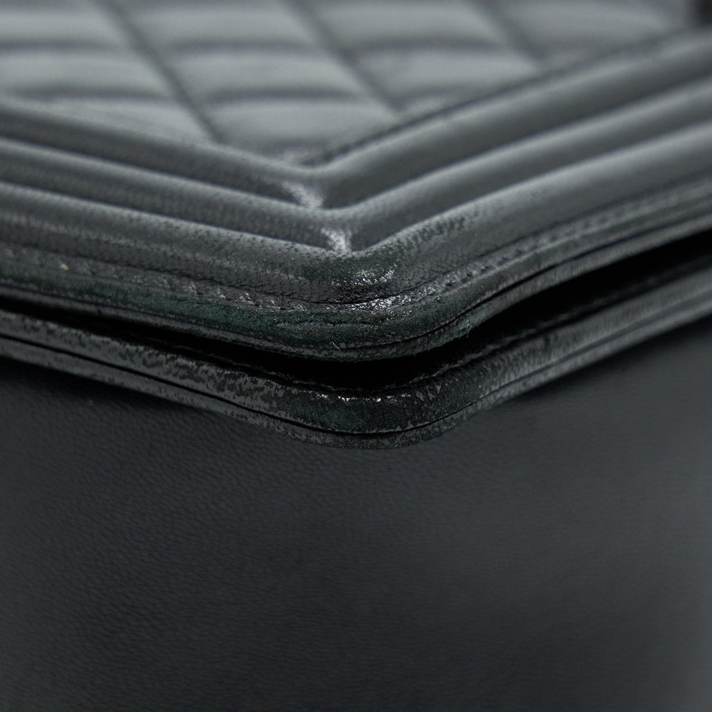 chanel-medium-boy-bag-lambskin-black-ruthenium-shw