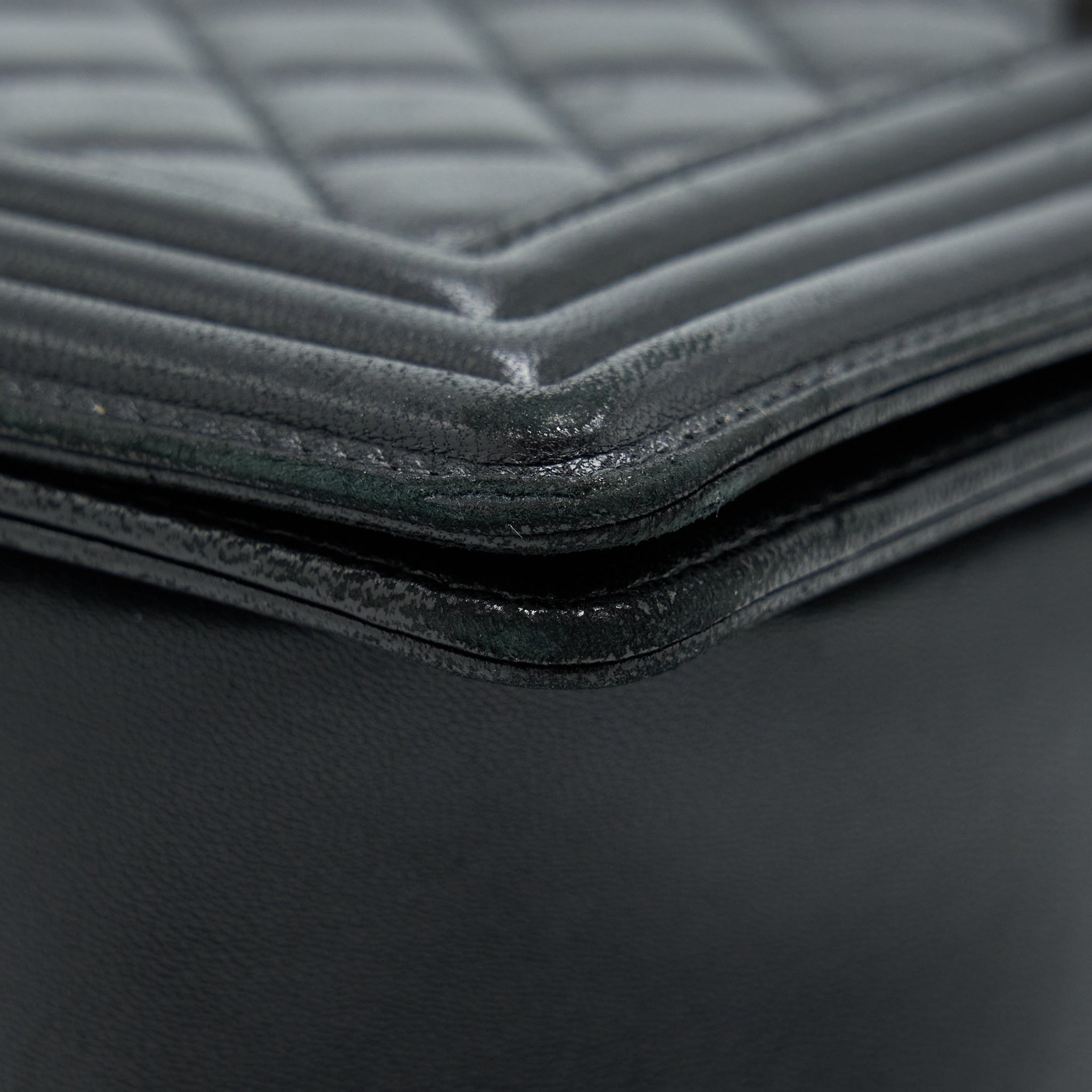 chanel-medium-boy-bag-lambskin-black-ruthenium-shw