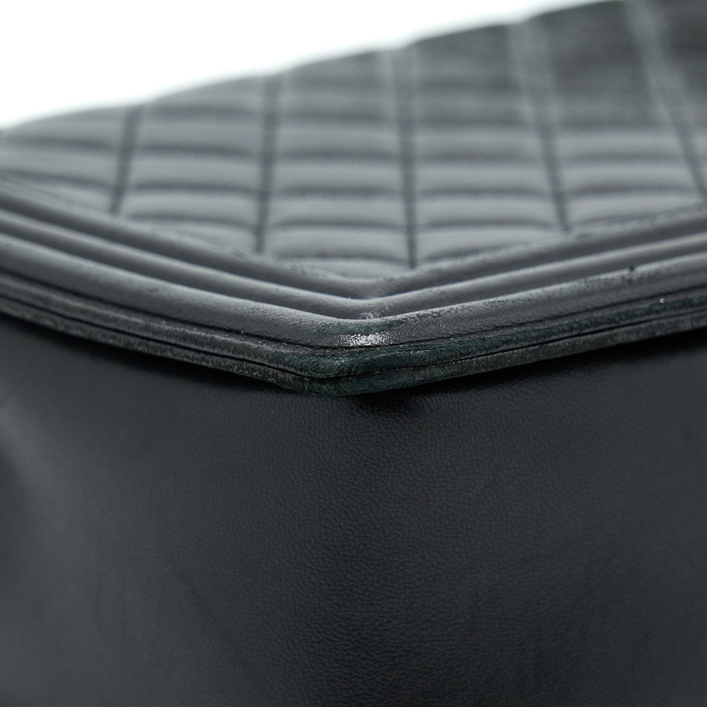chanel-medium-boy-bag-lambskin-black-ruthenium-shw