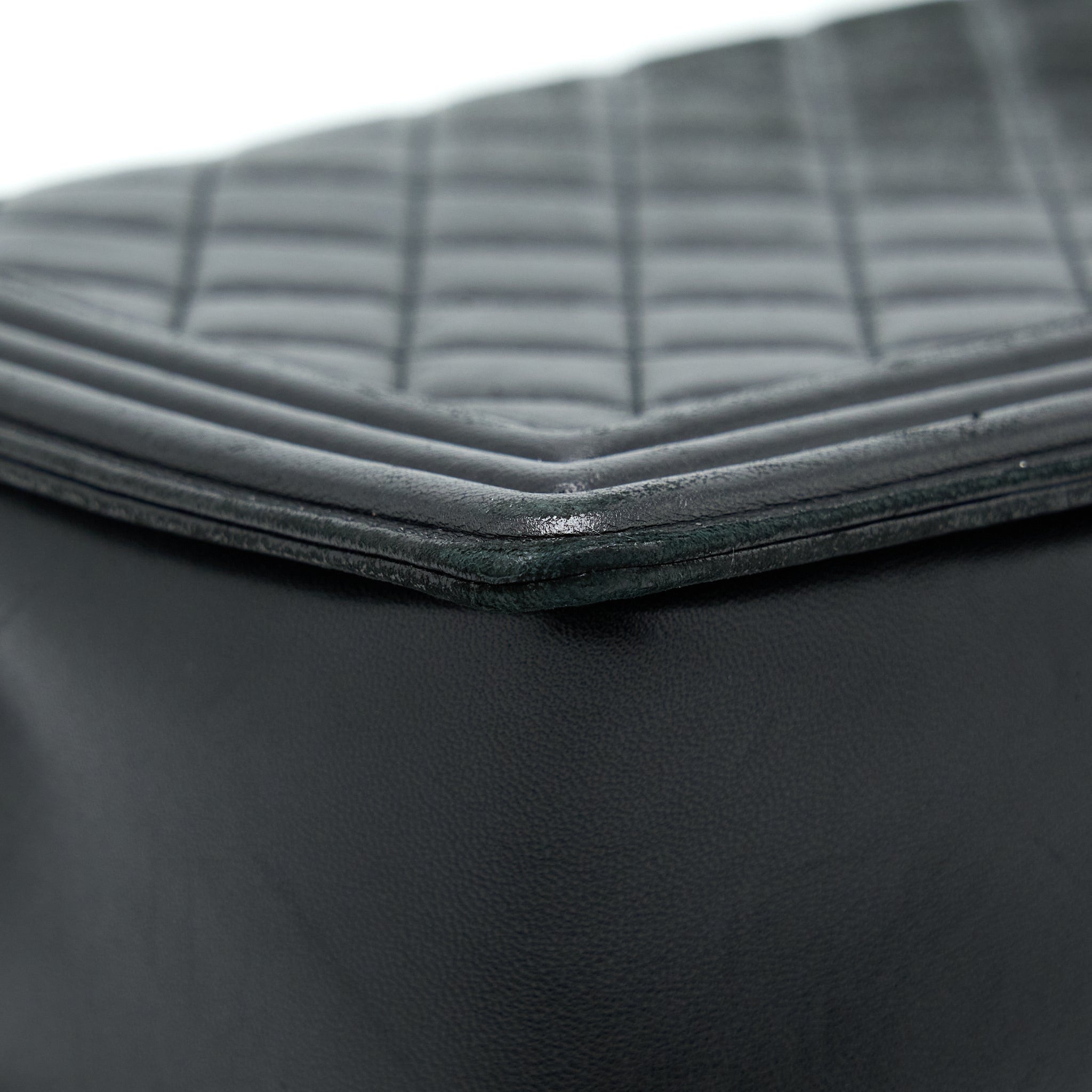 chanel-medium-boy-bag-lambskin-black-ruthenium-shw