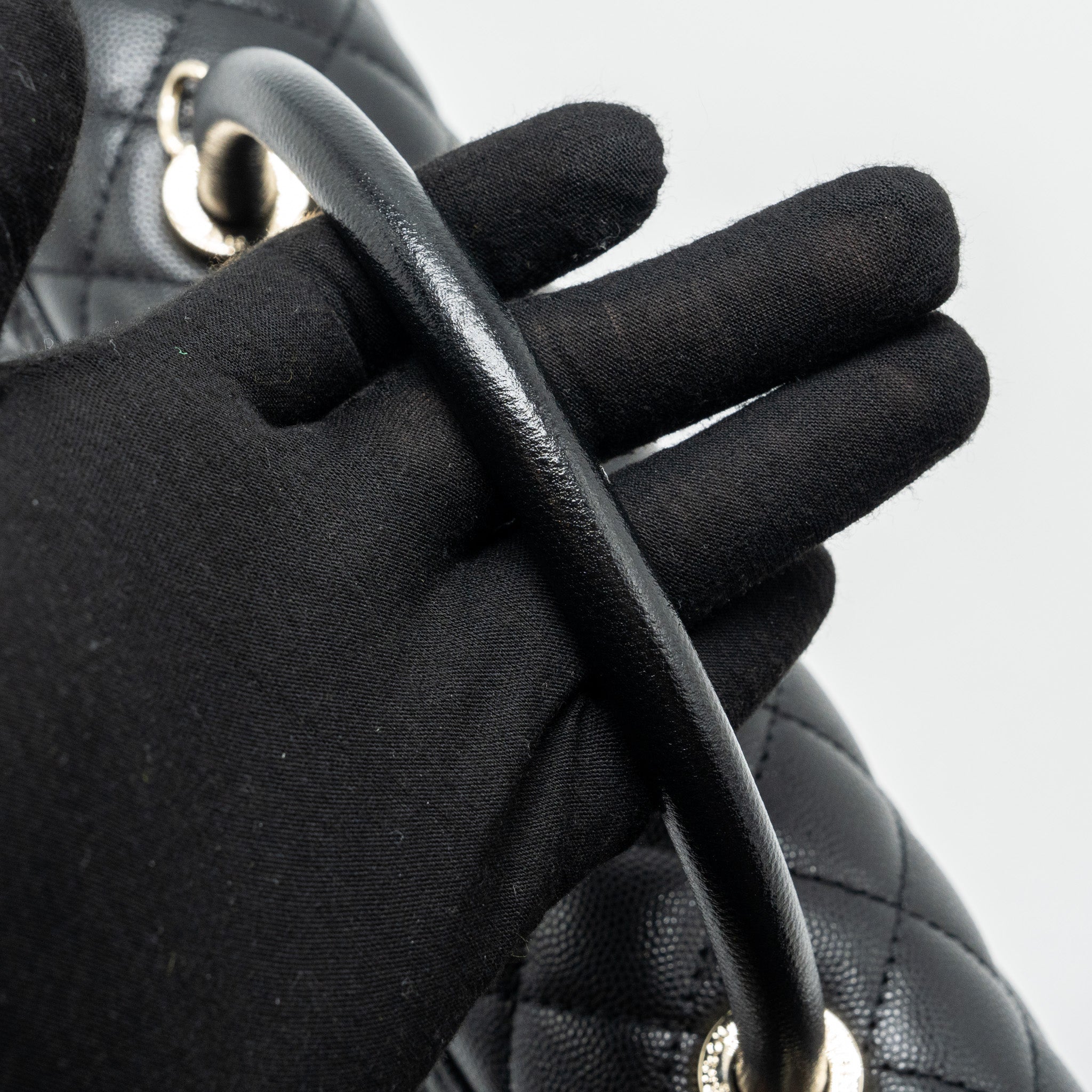 chanel-large-coco-handle-caviar-black-lghw-microchip
