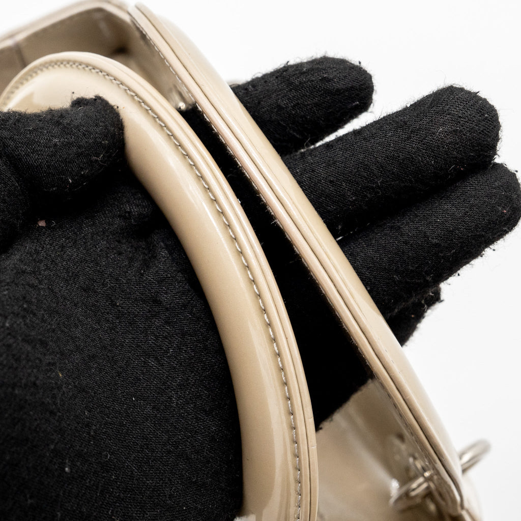 dior-medium-lady-dior-patent-leather-light-grey-shw