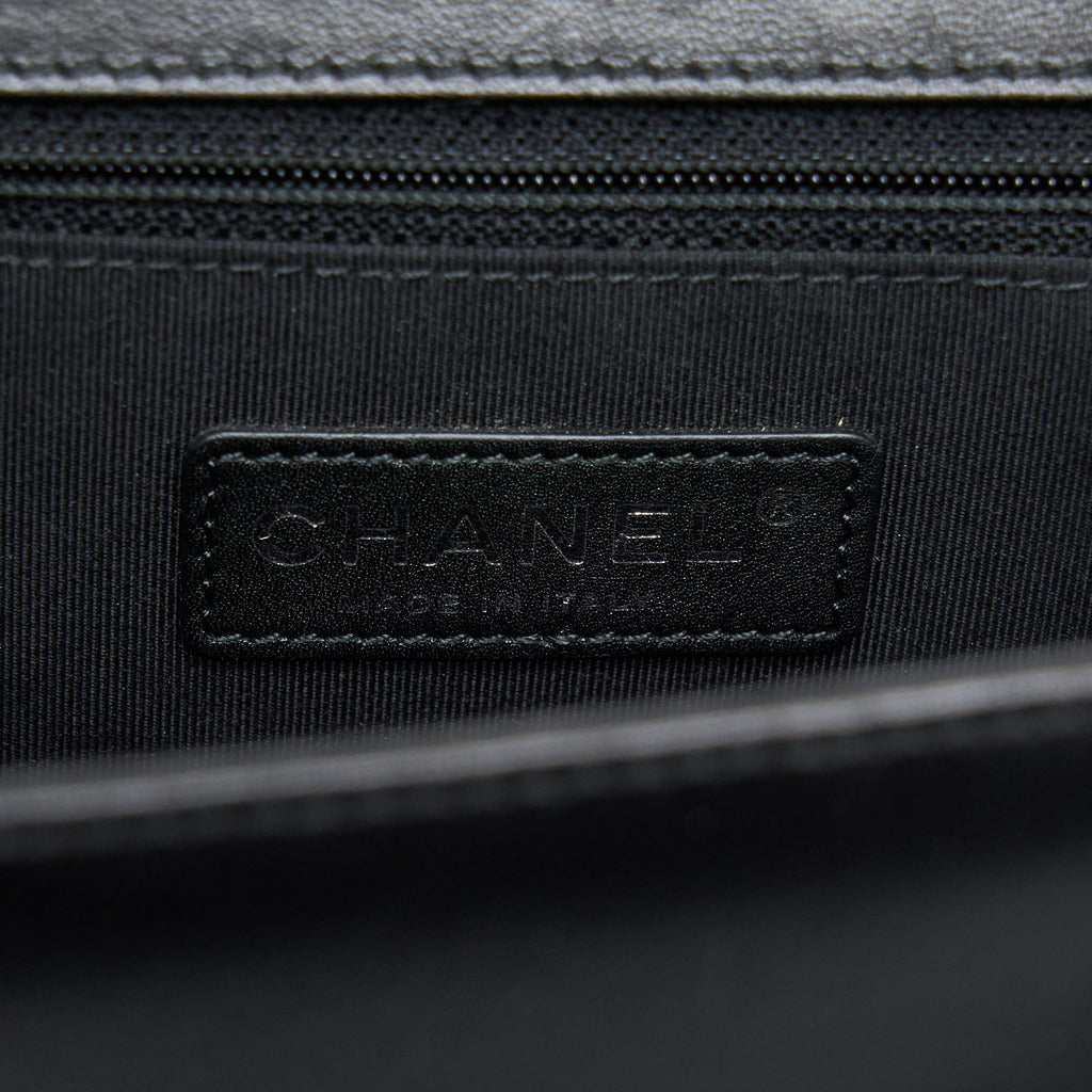 chanel-medium-boy-bag-lambskin-black-ruthenium-shw