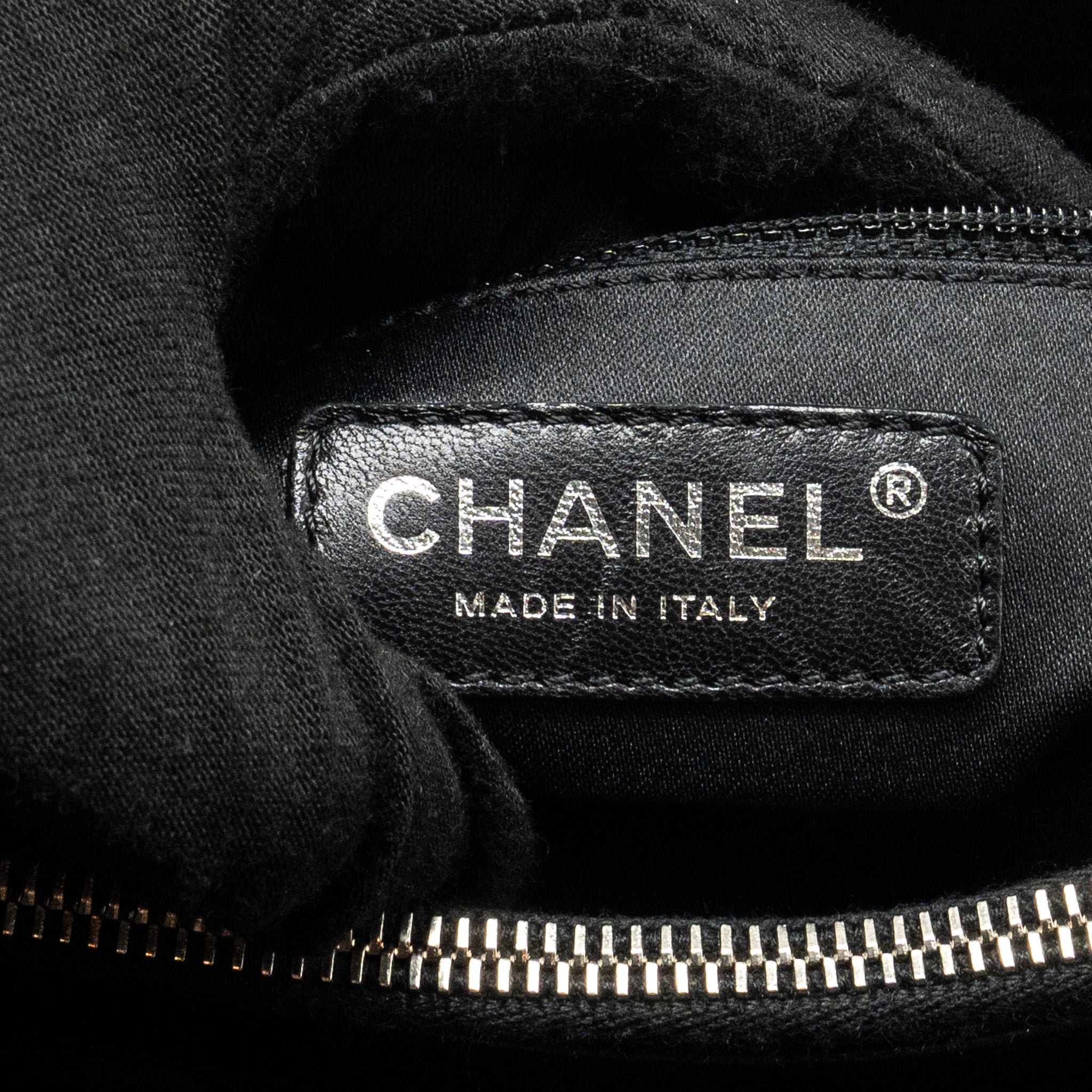 chanel-grand-shopping-tote-bag-caviar-black-shw-3