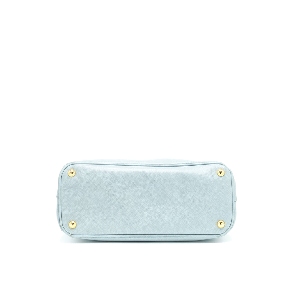 prada-saffiano-leather-tote-bag-light-blue-ghw