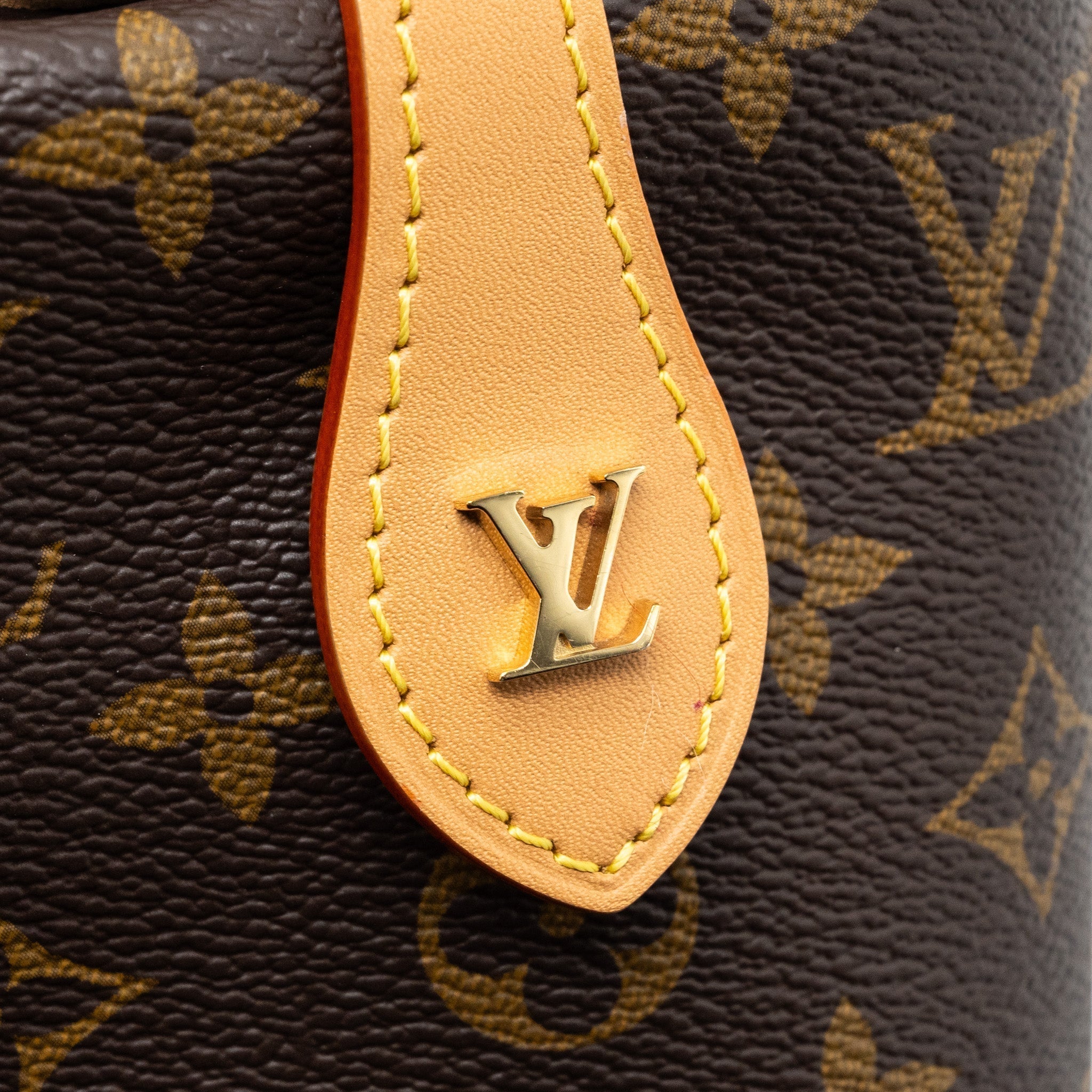 louis-vuitton-fold-me-pouch-monogram-canvas-ghw