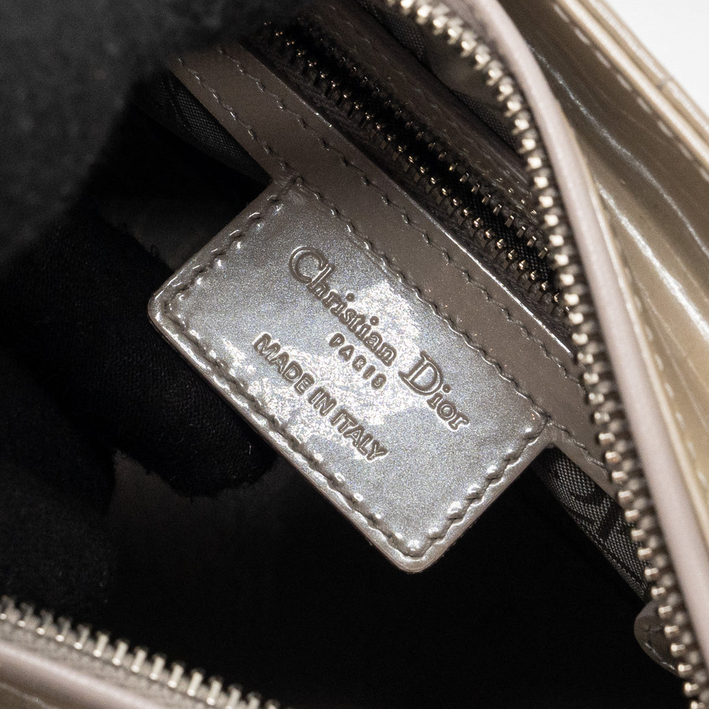 dior-medium-lady-dior-patent-leather-light-grey-shw