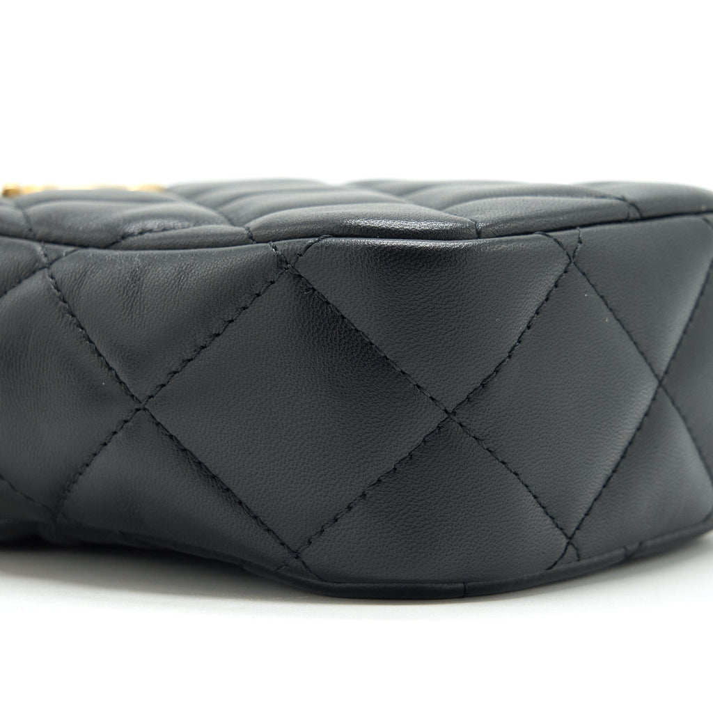 chanel-22c-my-perfect-mini-camera-case-lambskin-black-ghw