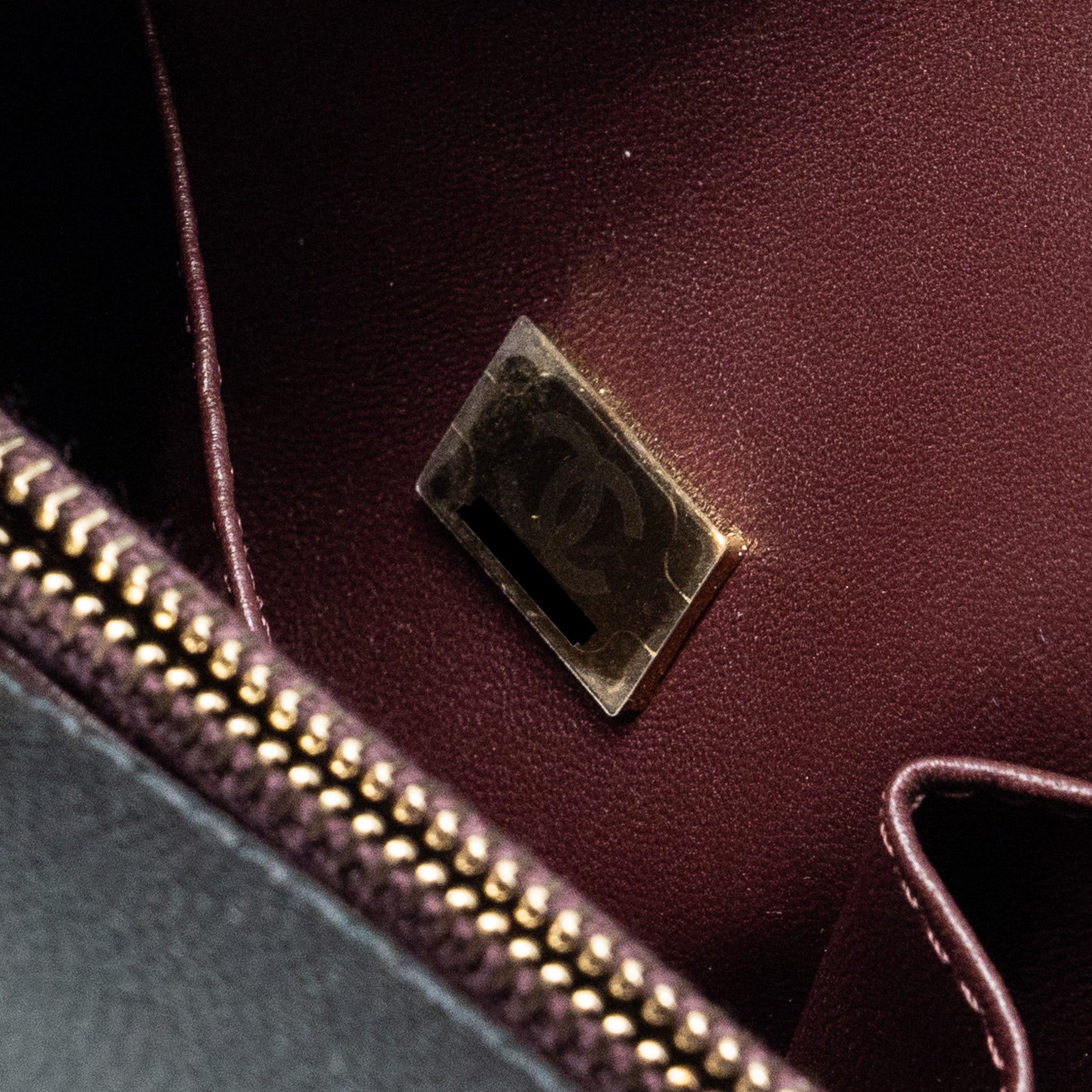 chanel-large-coco-handle-caviar-black-lghw-microchip