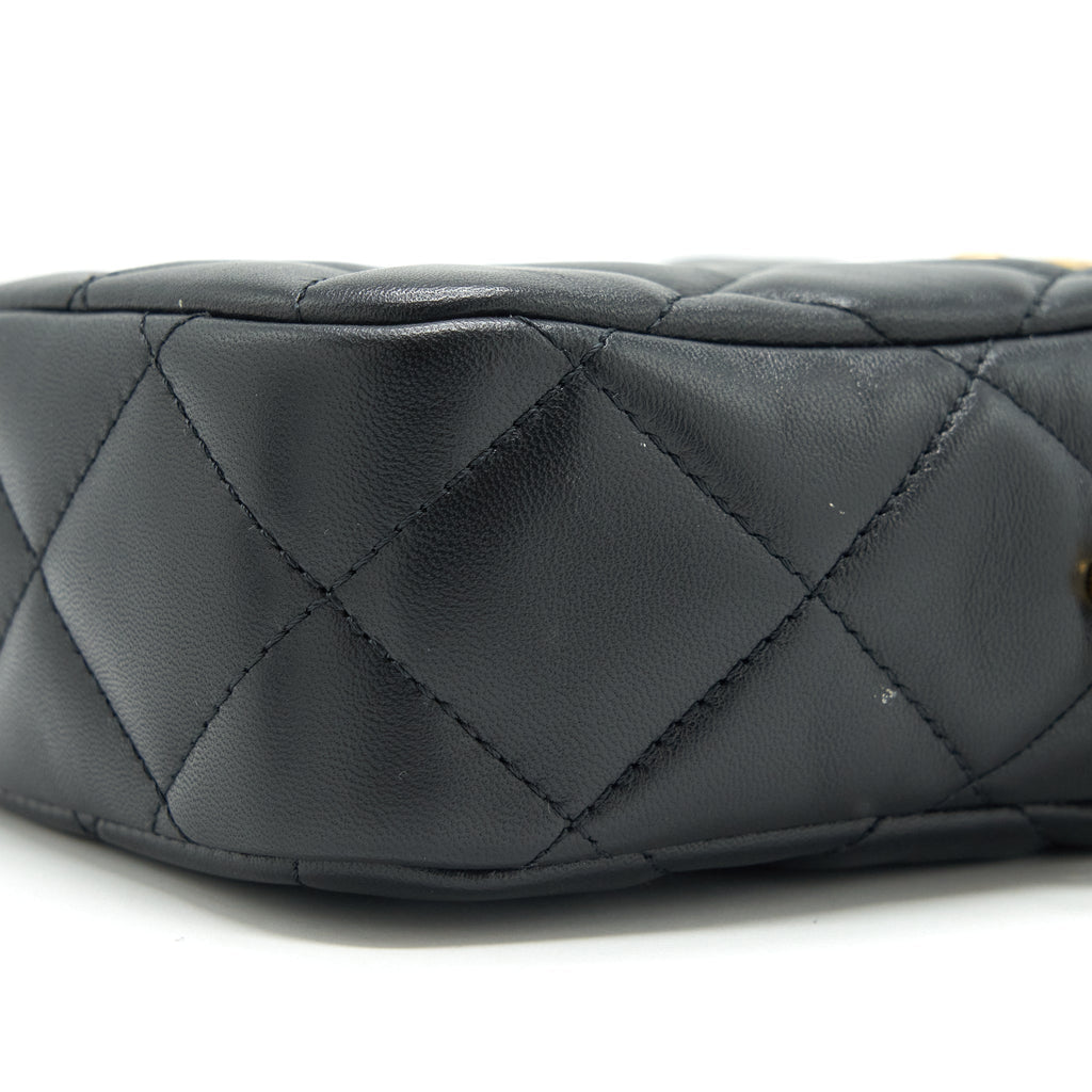 chanel-22c-my-perfect-mini-camera-case-lambskin-black-ghw