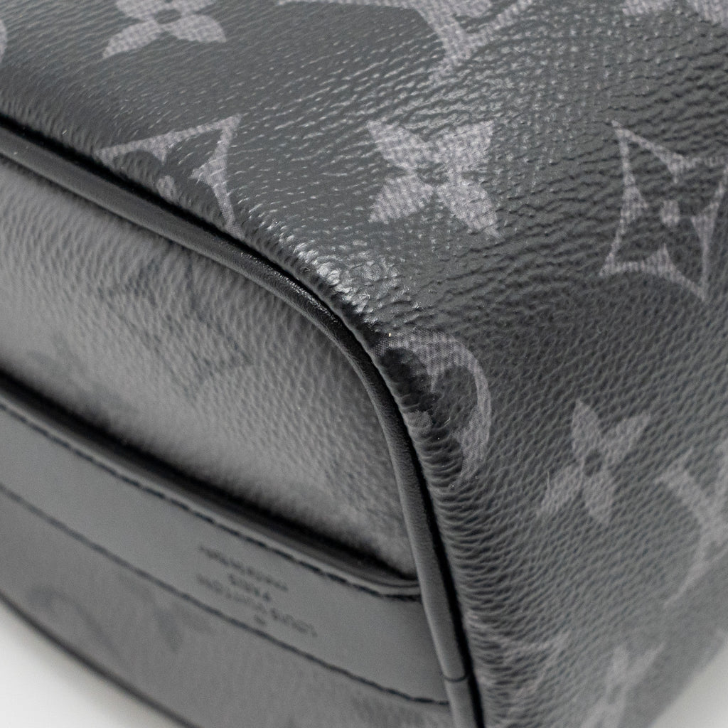 louis-vuitton-keepall-bandouliere-25-monogram-eclipse-shw