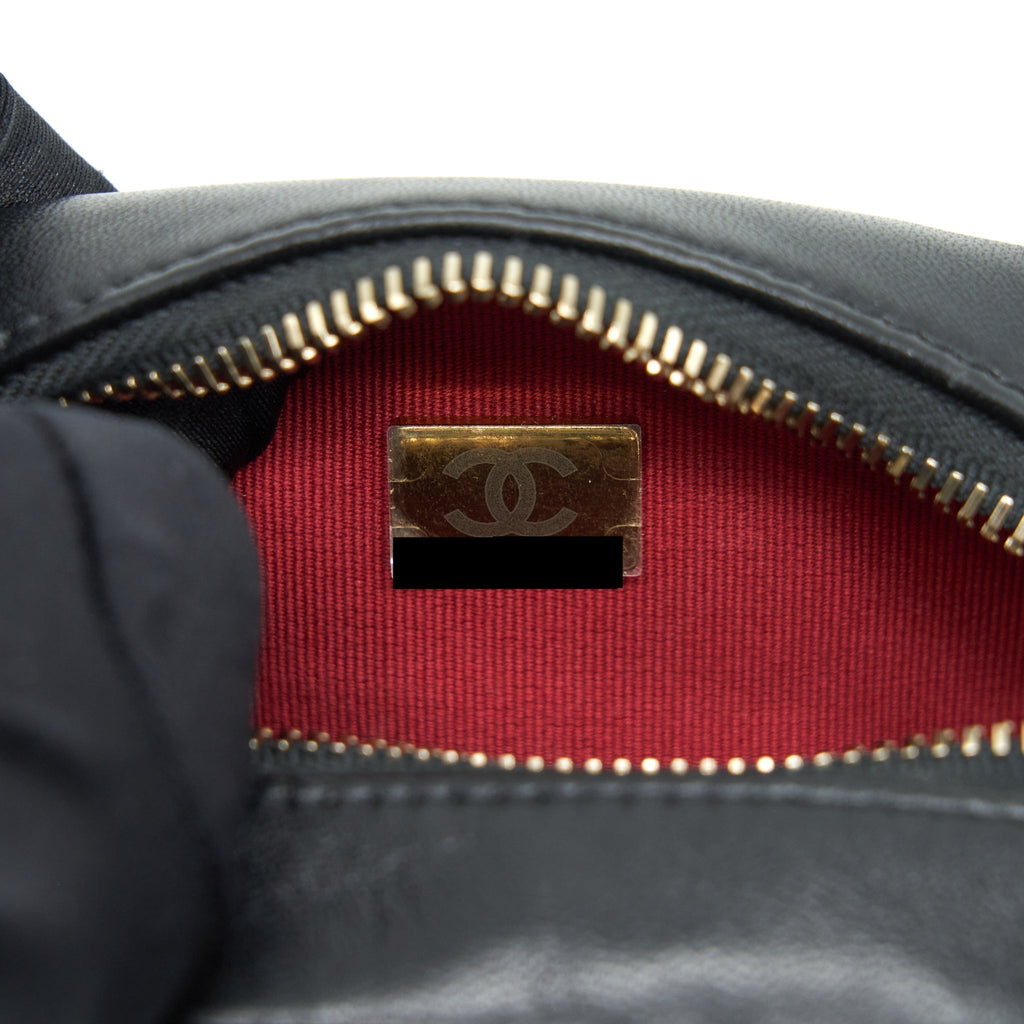 chanel-22c-my-perfect-mini-camera-case-lambskin-black-ghw