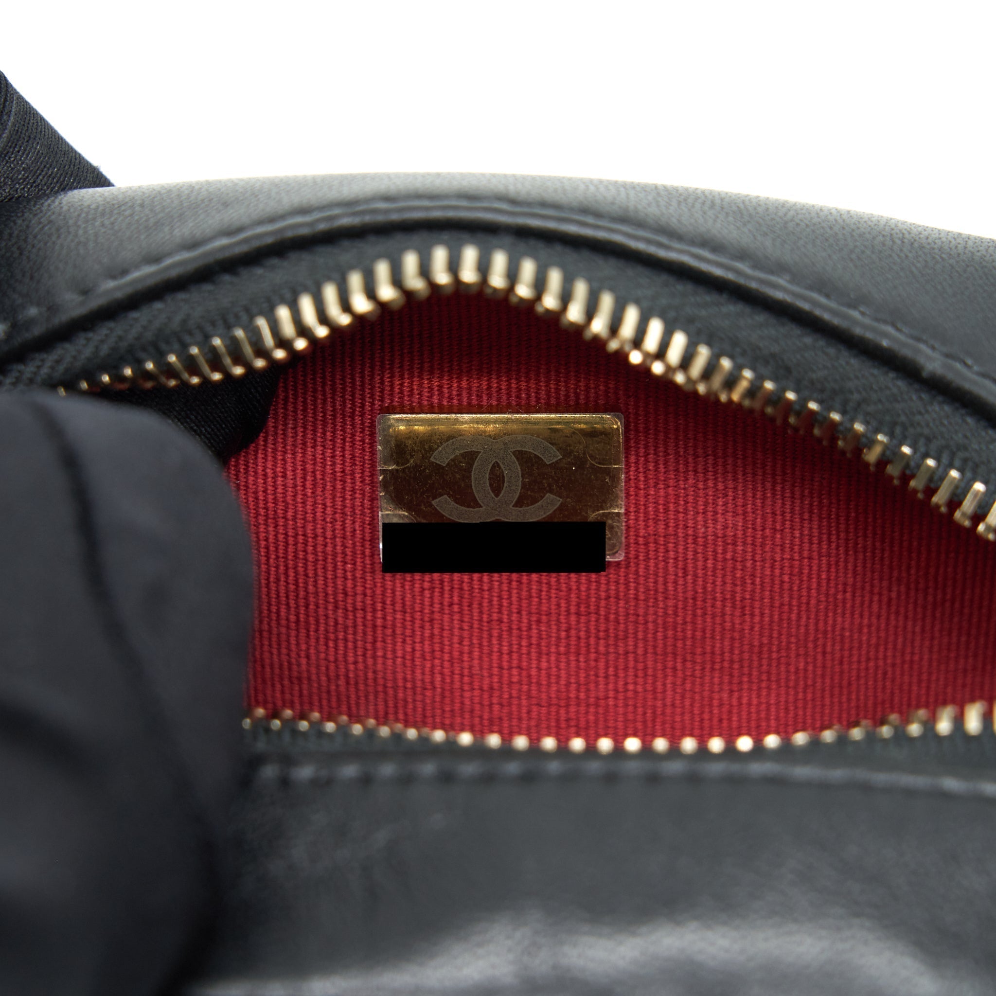 chanel-22c-my-perfect-mini-camera-case-lambskin-black-ghw