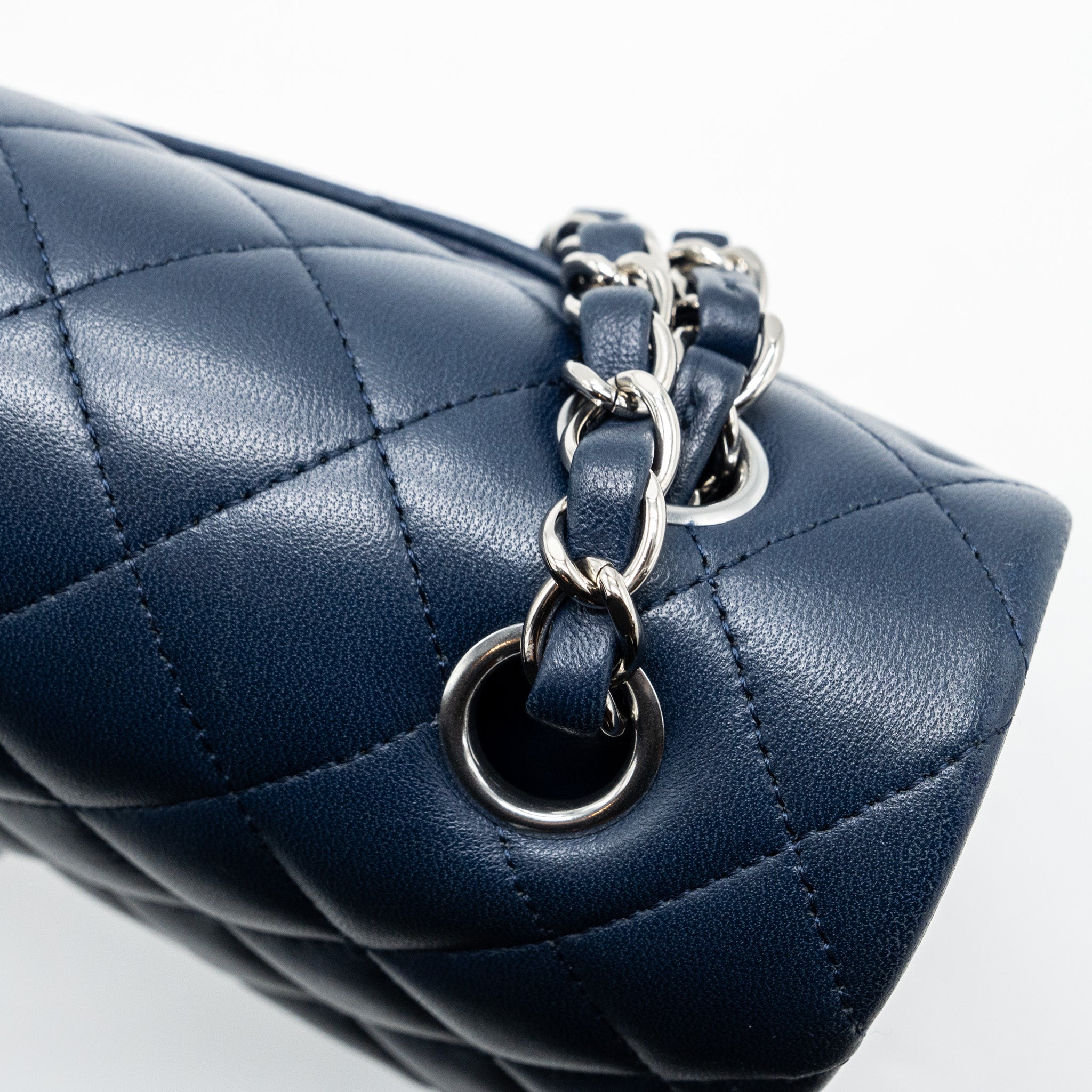copy-of-chanel-medium-classic-double-flap-bag-lambskin-dark-blue-shw