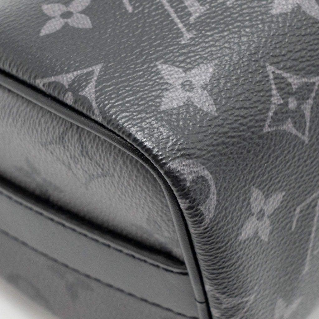 louis-vuitton-keepall-bandouliere-25-monogram-eclipse-shw