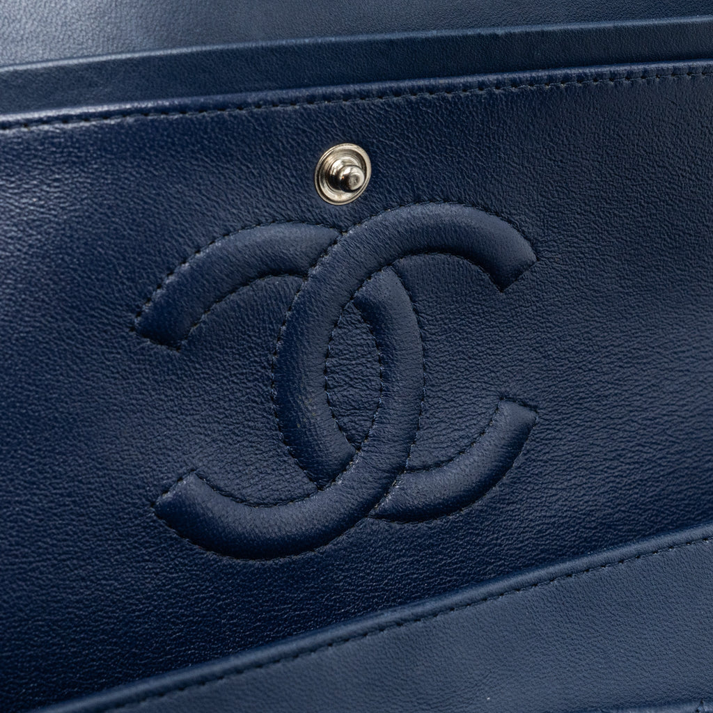 copy-of-chanel-medium-classic-double-flap-bag-lambskin-dark-blue-shw