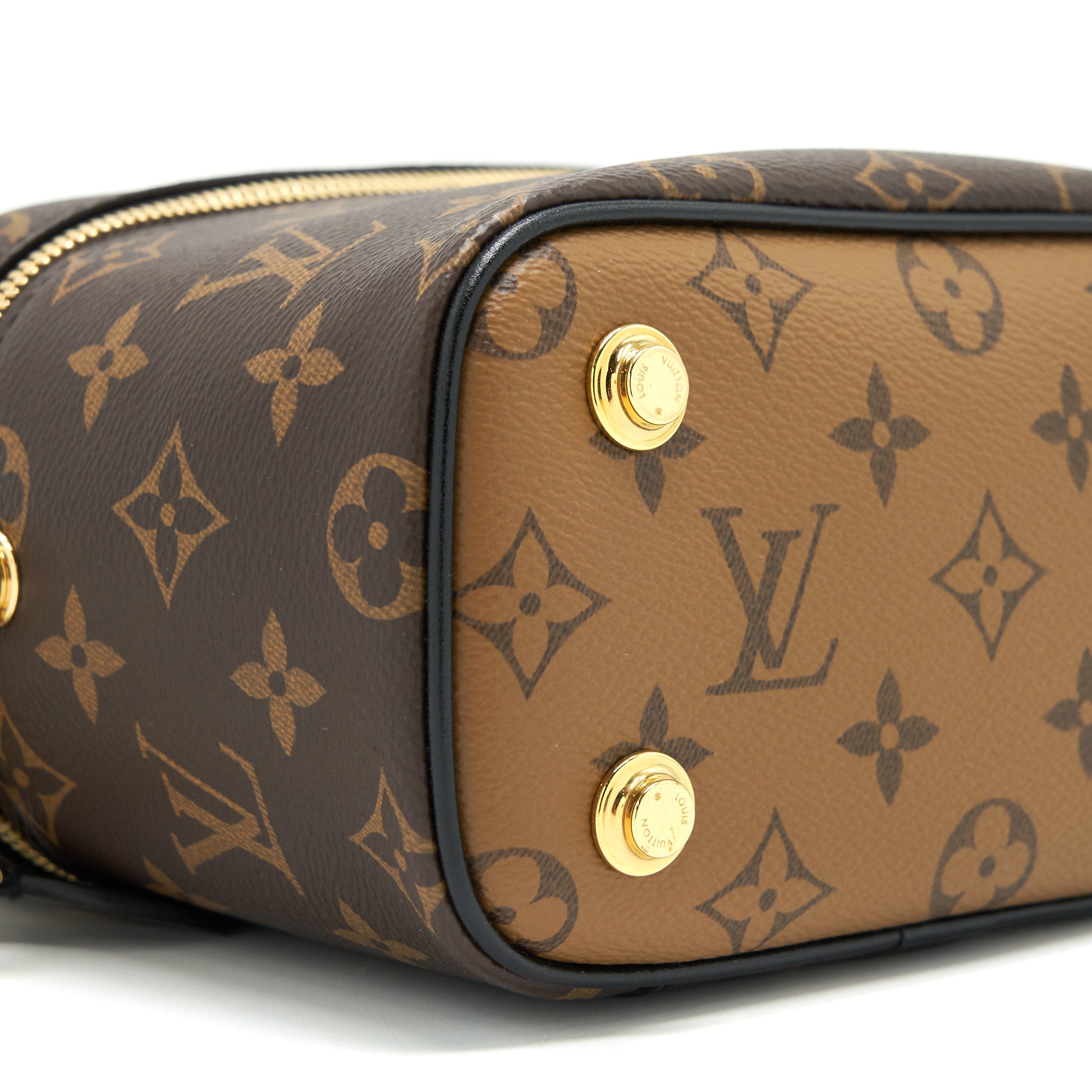 louis-vuitton-vanity-pm-monogram-canvas-2