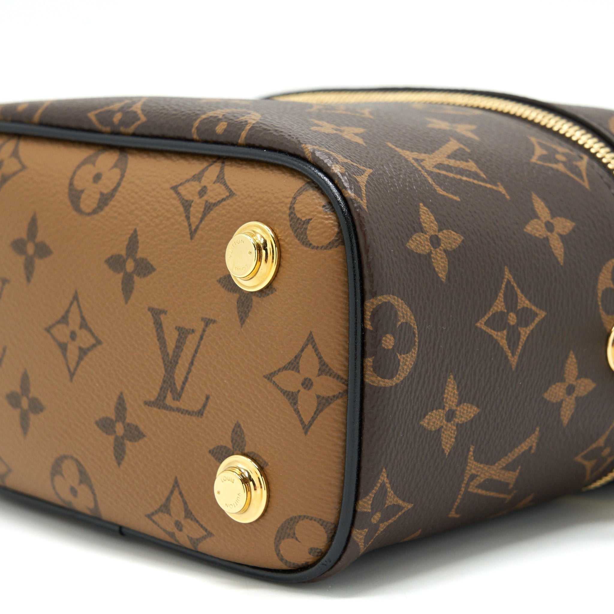 louis-vuitton-vanity-pm-monogram-canvas-2